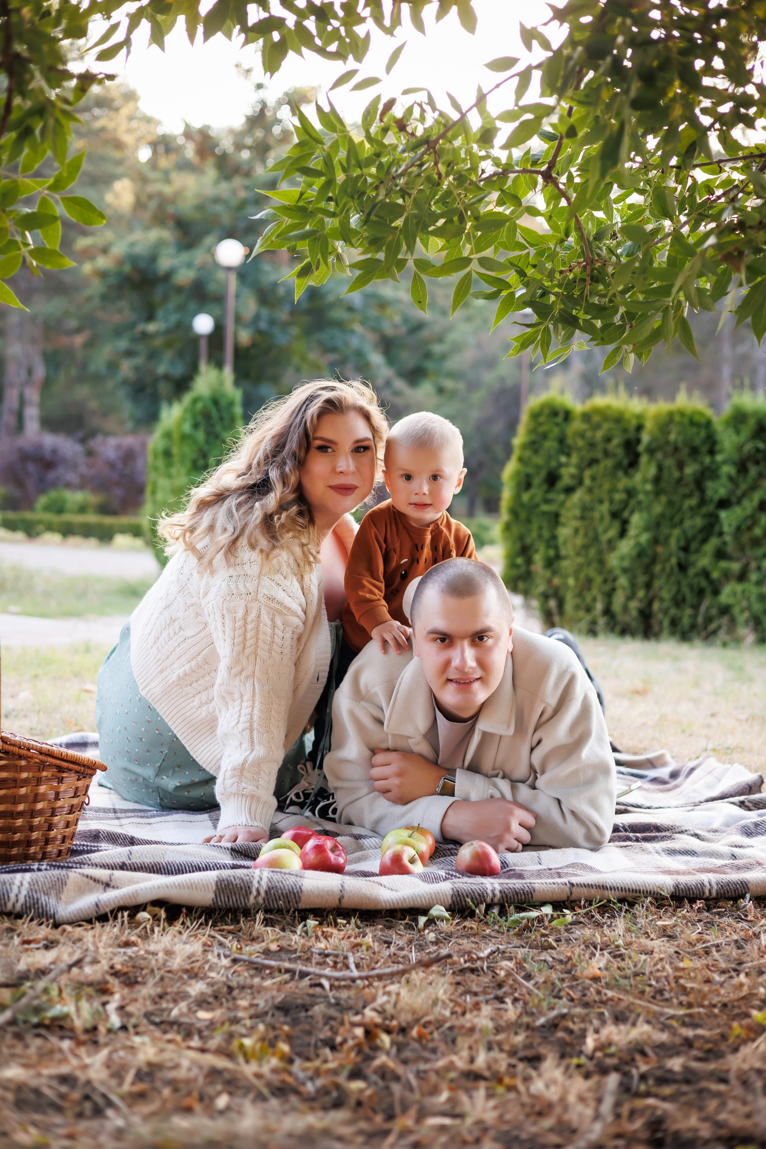 Семейные фотосессии. Свадебный и семейный фотограф в г. Майкопе (выезд по республике и краю)