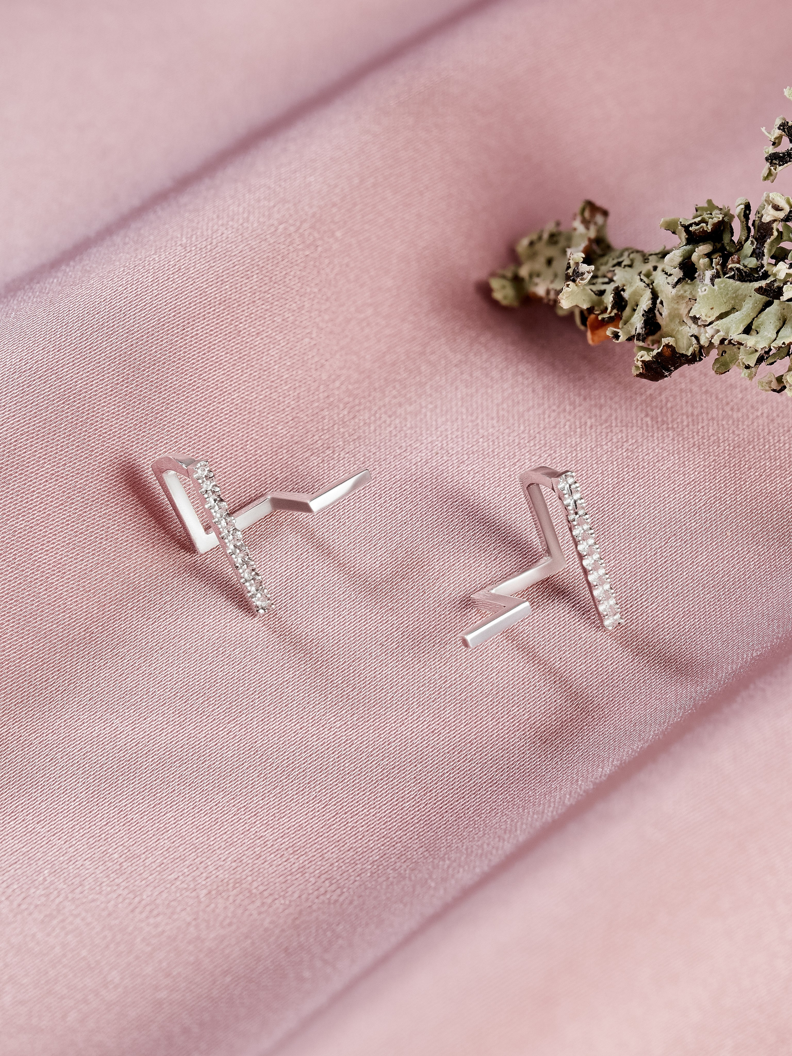 Предметная съемка ювелирных украшений для брендов в Москве | Фотограф Анна Татаурова. Фотограф Анна Татаурова | Авторская фотосъемка в Москве