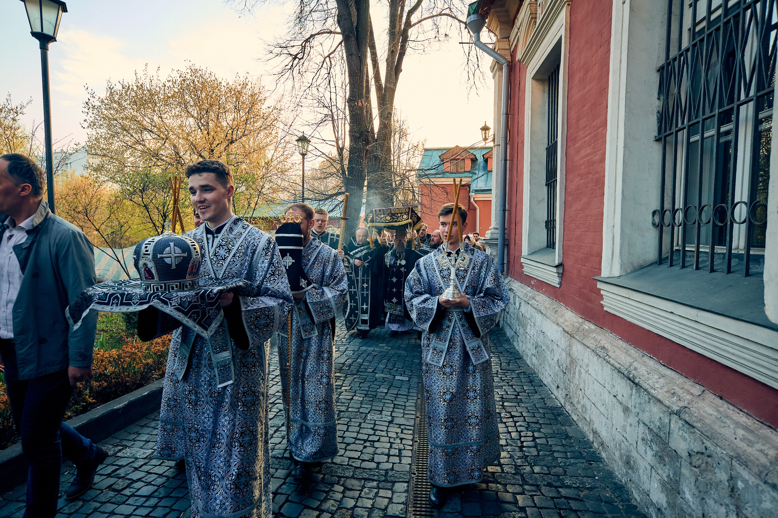 Утреня. Погребение Спасителя. DMITRY MOISEENKO — фотограф, художник, топ-стилист