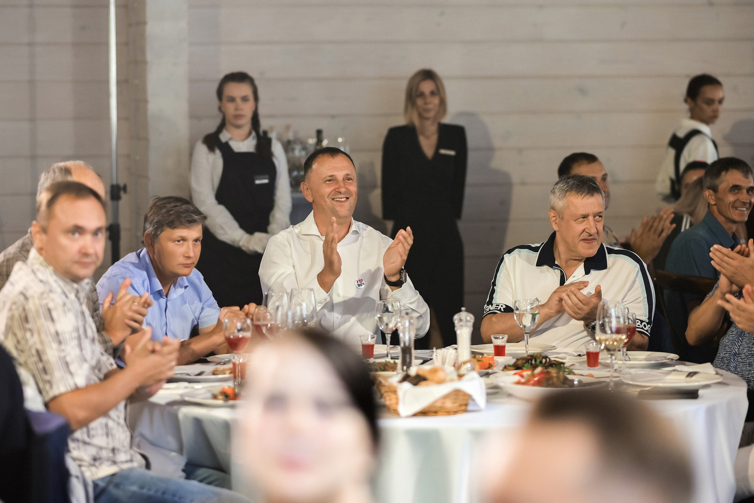 📸 Фоторепортажи с корпоративов и юбилеев в Красноярске | Примеры работ. 📸 Свадебный и семейный фотограф в Красноярске Тихомиров Евгений | 17 лет опыта | 800+ свадеб