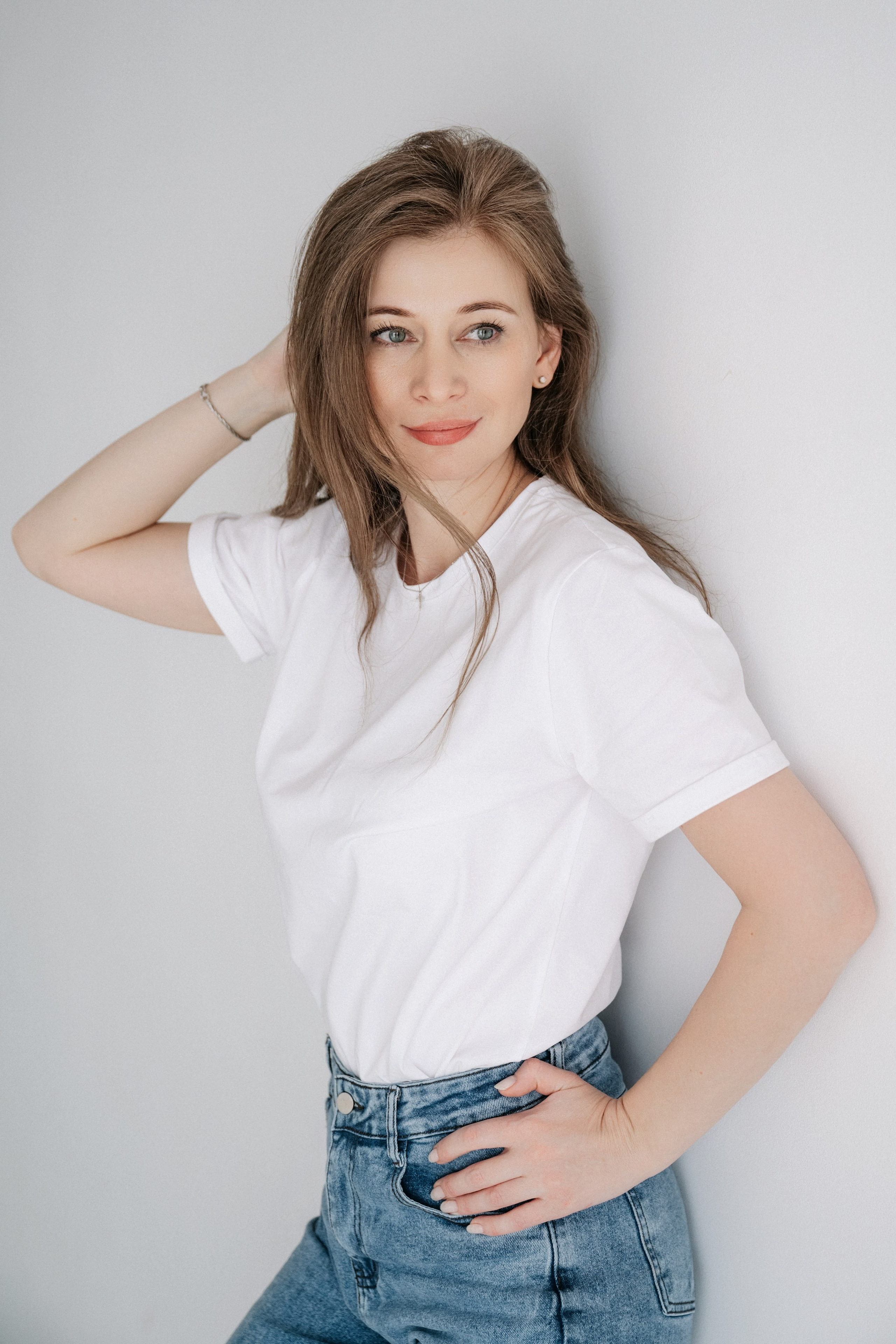 Семейная фотосессия мамы с сыновьями в фотостудии в Королёве. Свадебный и семейный фотограф Виктория Носачёва. Щелково, Москва и МО