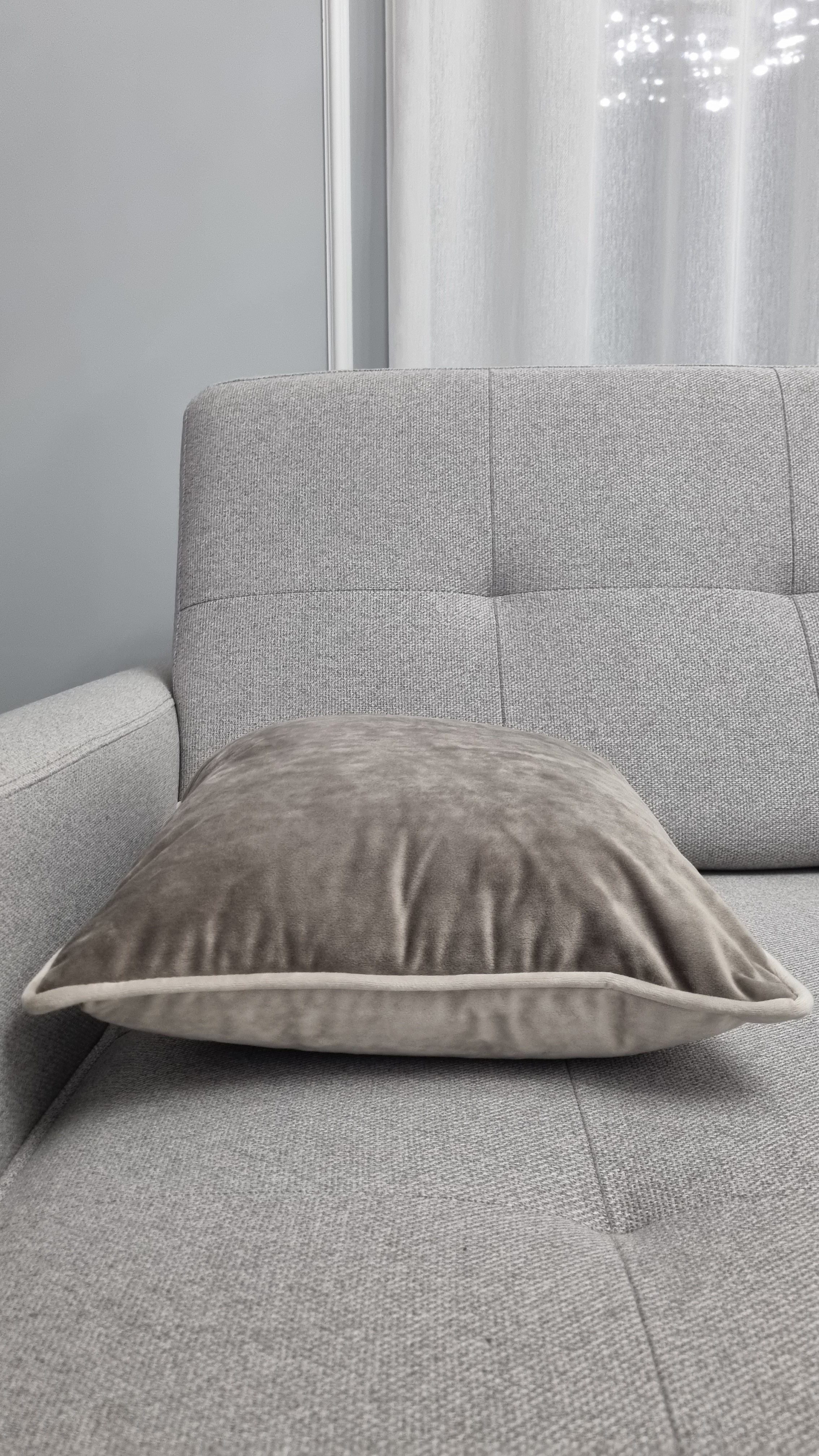 Диван на заказ Изготовление мягкой мебели. Студия интерьерных решений SUNHOUSE. Натяжные потолки, шторы, текстиль