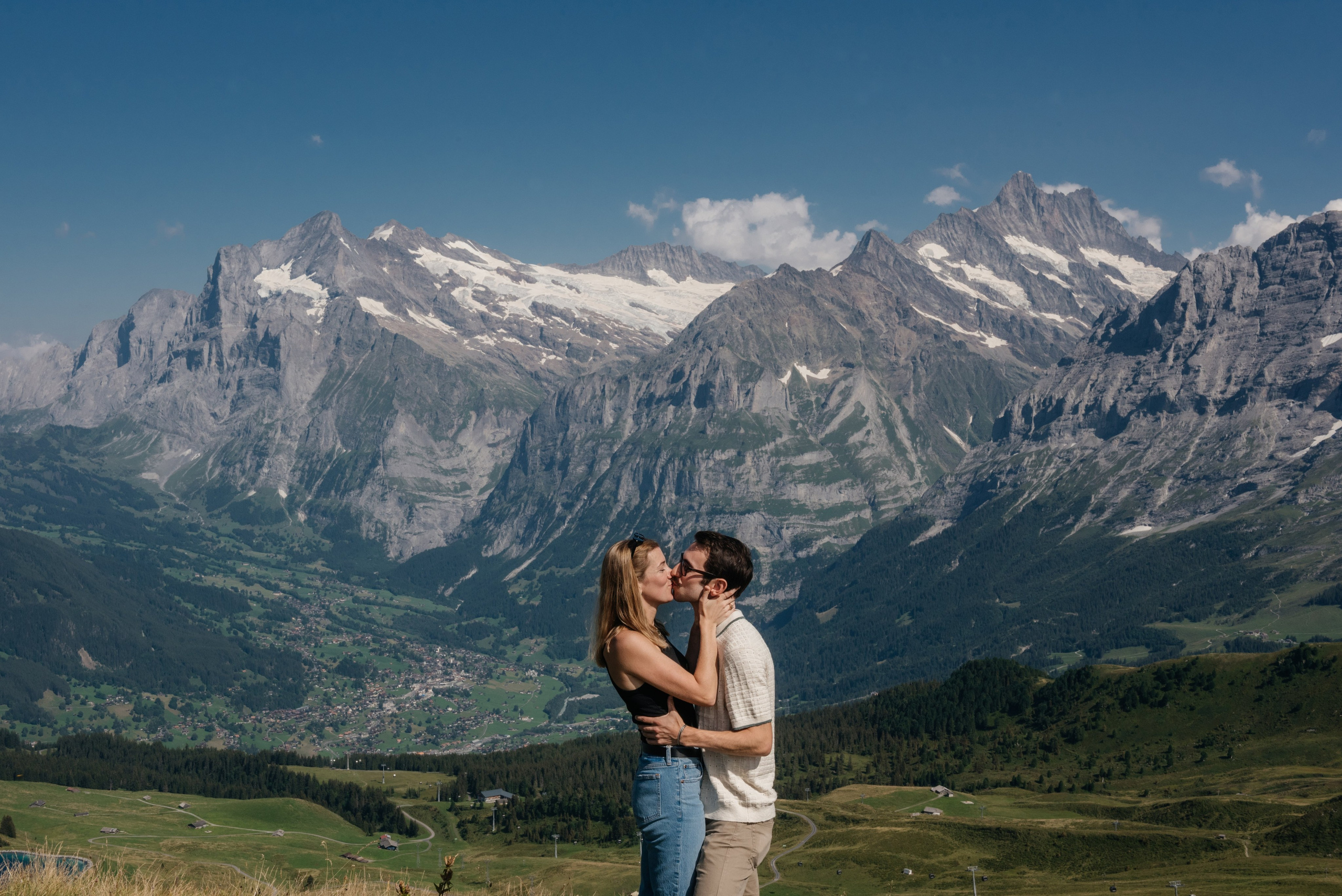 Eli & Adalyn (Mannlichen, Wengen). Photographer in Interlaken area