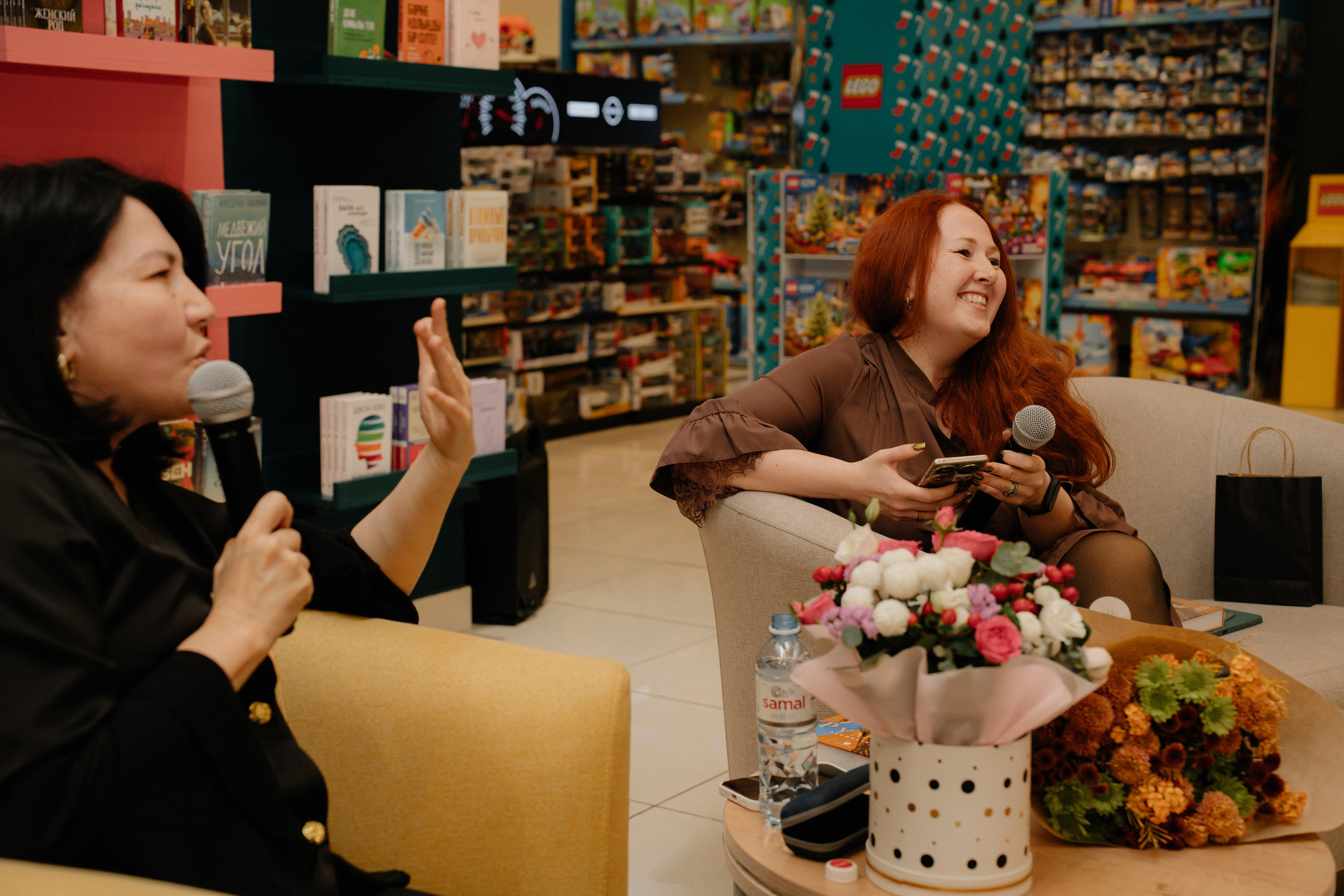 Мария Омар презентация книги. Крис Богомазова