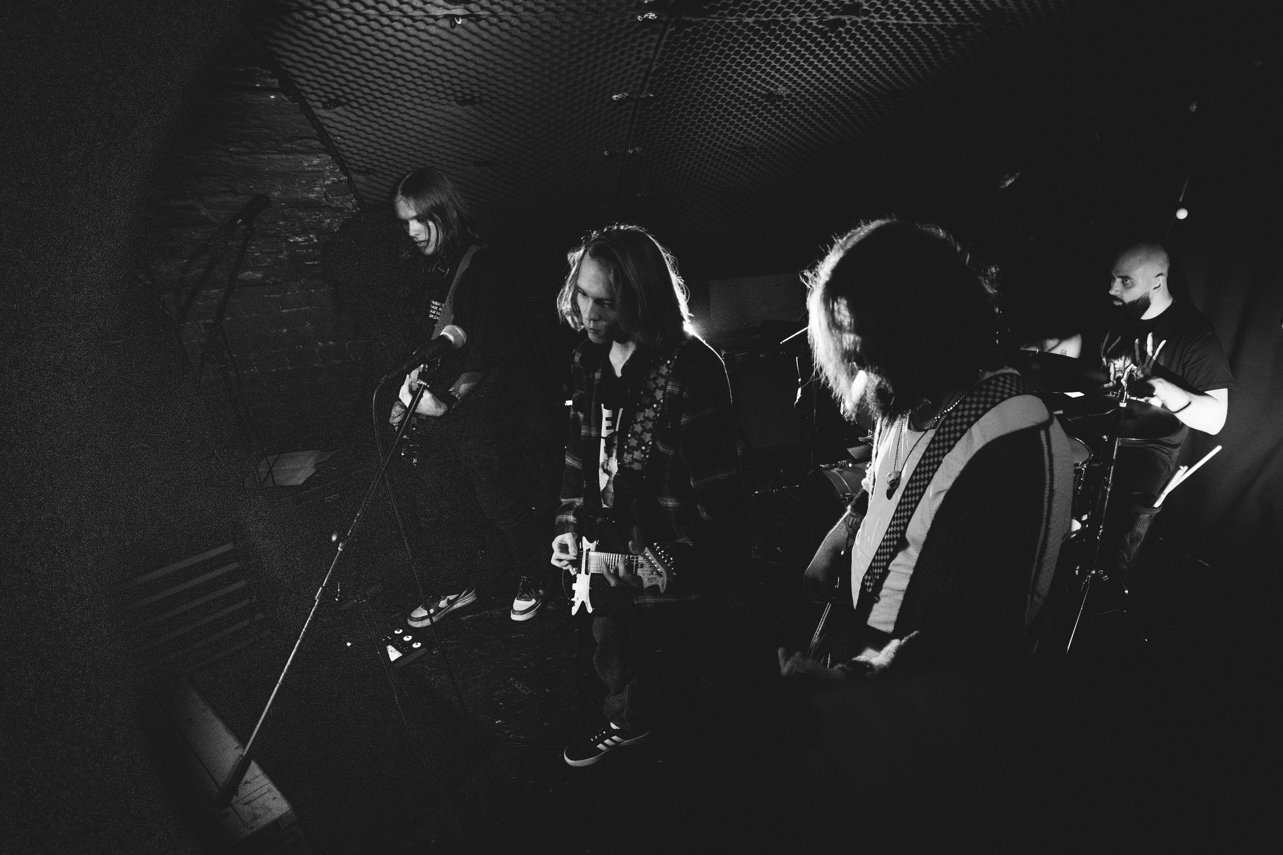 Wrong side. Бар «Дело не в тебе», Красноярск, 20.04.2025. Фотограф Регина Крикунова г. Красноярск