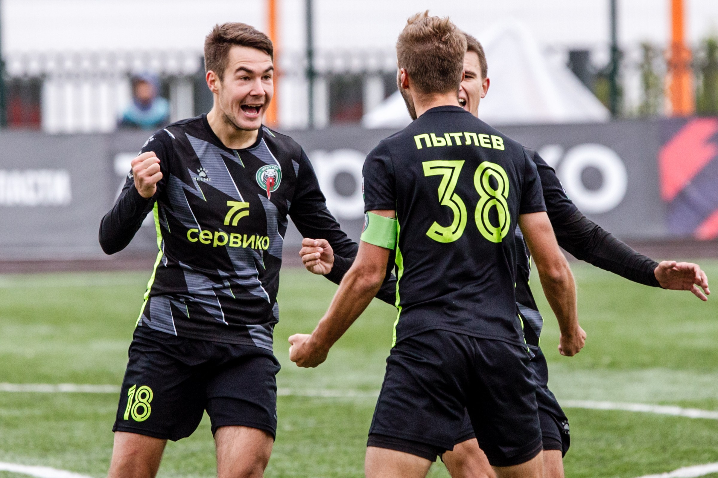 Первенство России по футболу LEON-Вторая лига Б | ФК Иркутск — Космос (Долгопрудный) | 14.09.25. Фотограф в Иркутске Евгения Айвазова