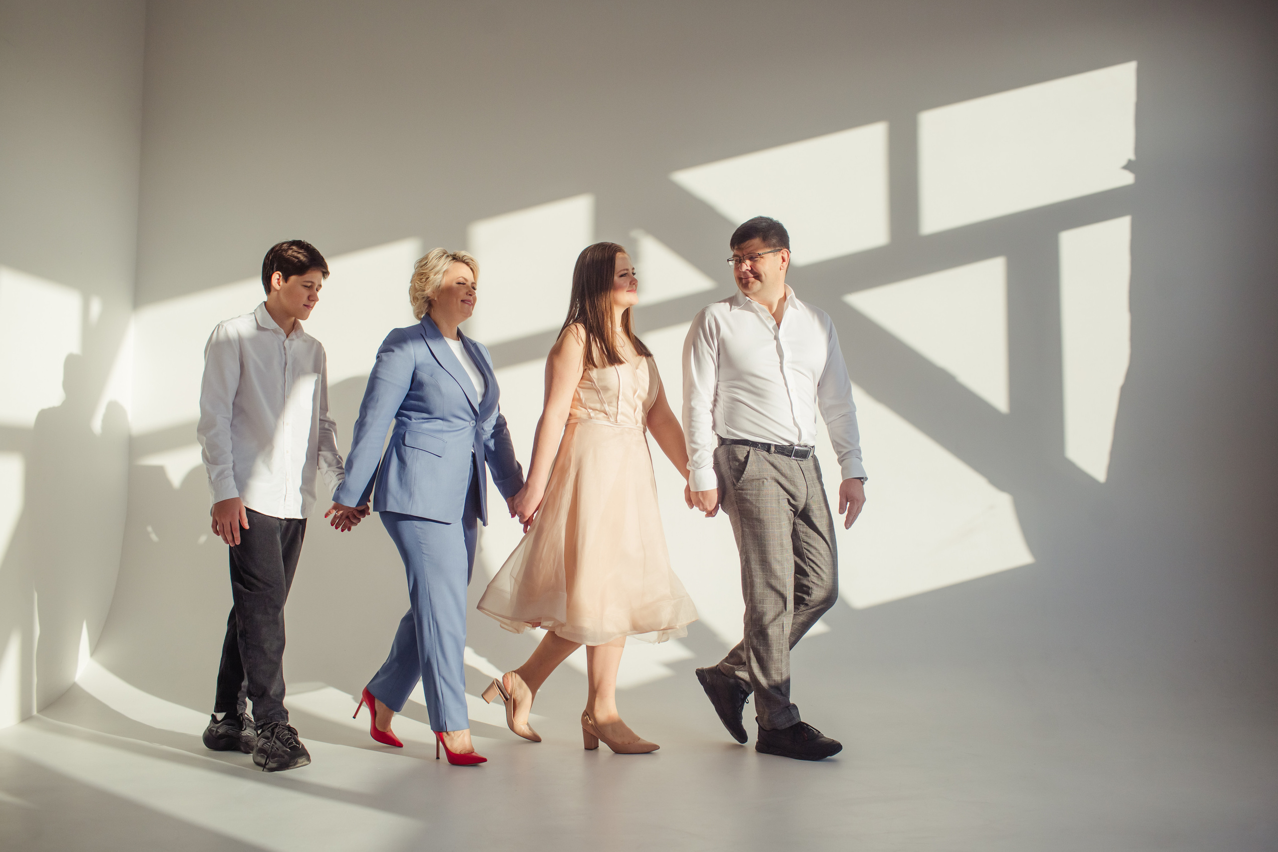 Классическая семейная фотосессия. Детский фотограф, фотограф на детский праздник Екатерина Огарская