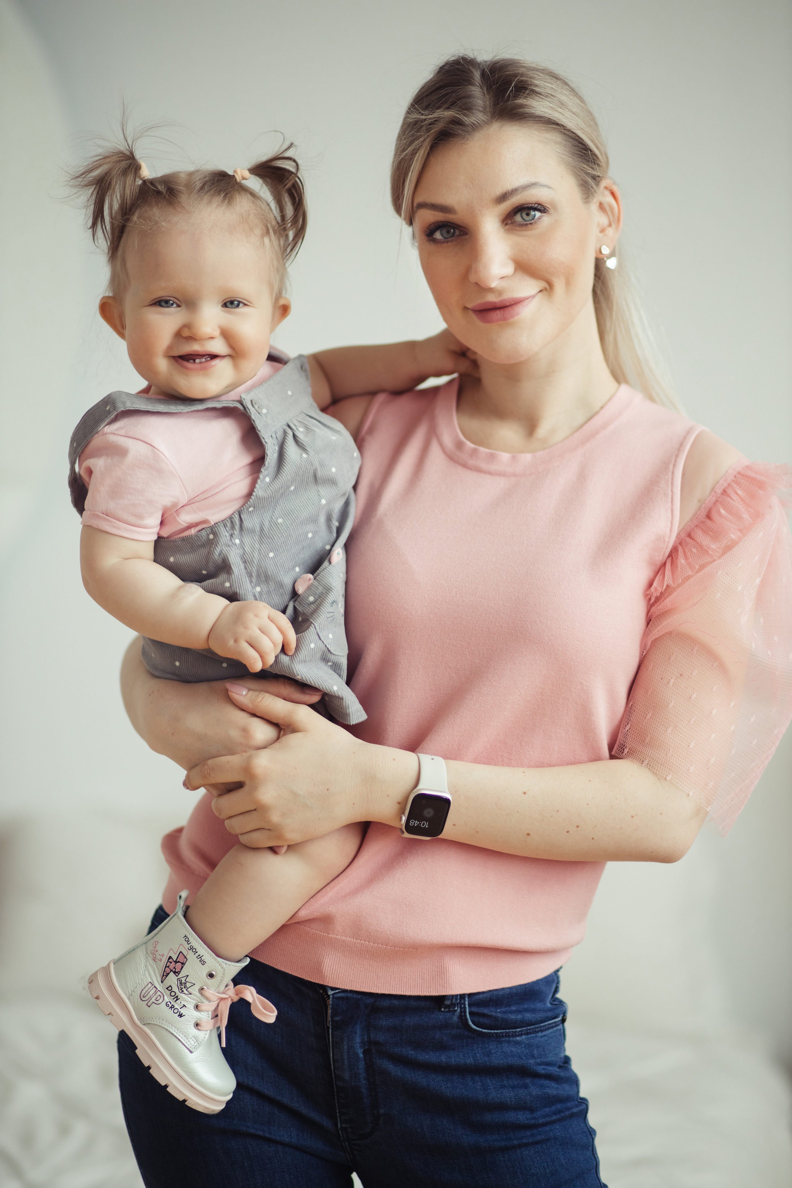 Таисия крушение тортика. Детский фотограф, фотограф на детский праздник Екатерина Огарская