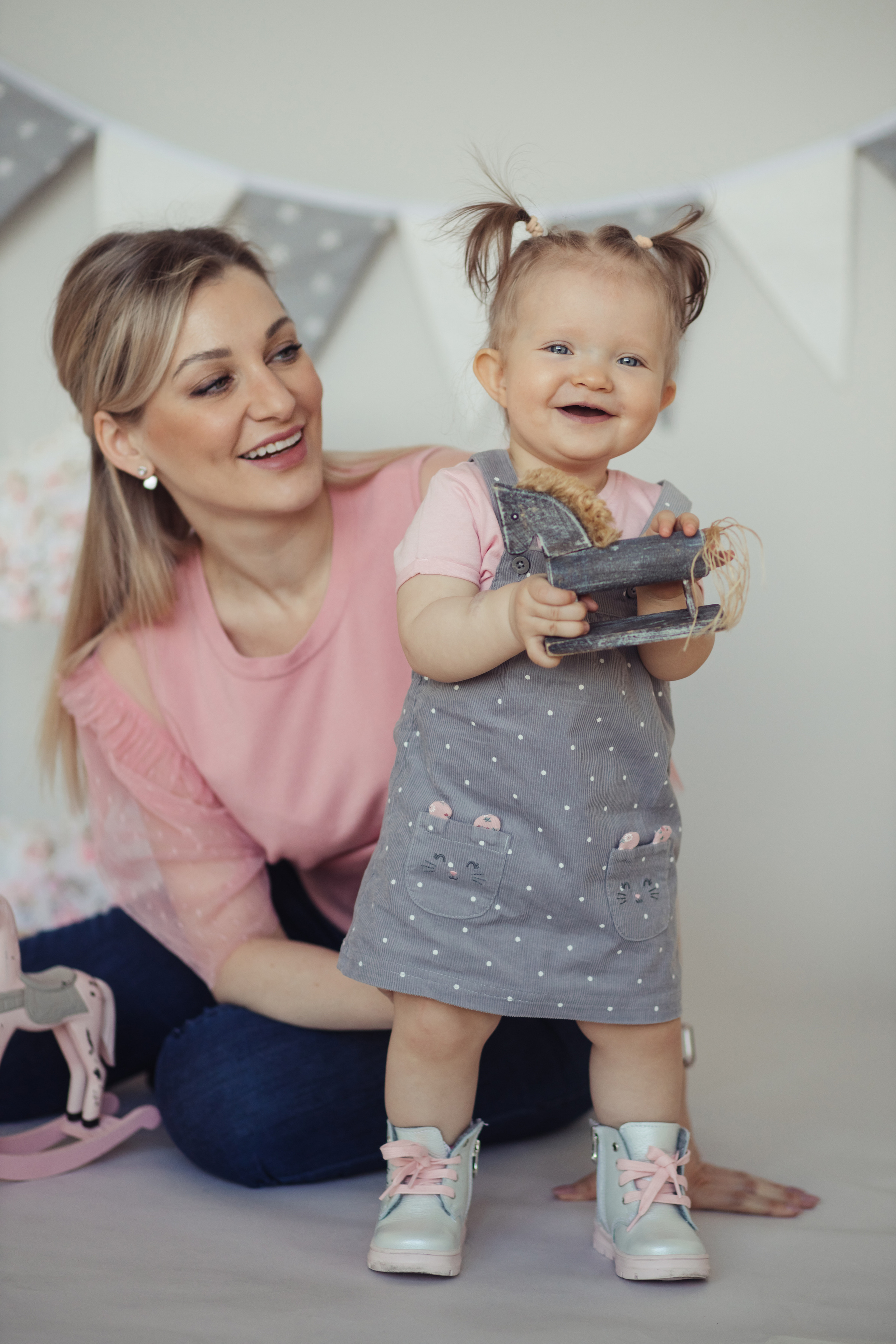 Таисия крушение тортика. Детский фотограф, фотограф на детский праздник Екатерина Огарская