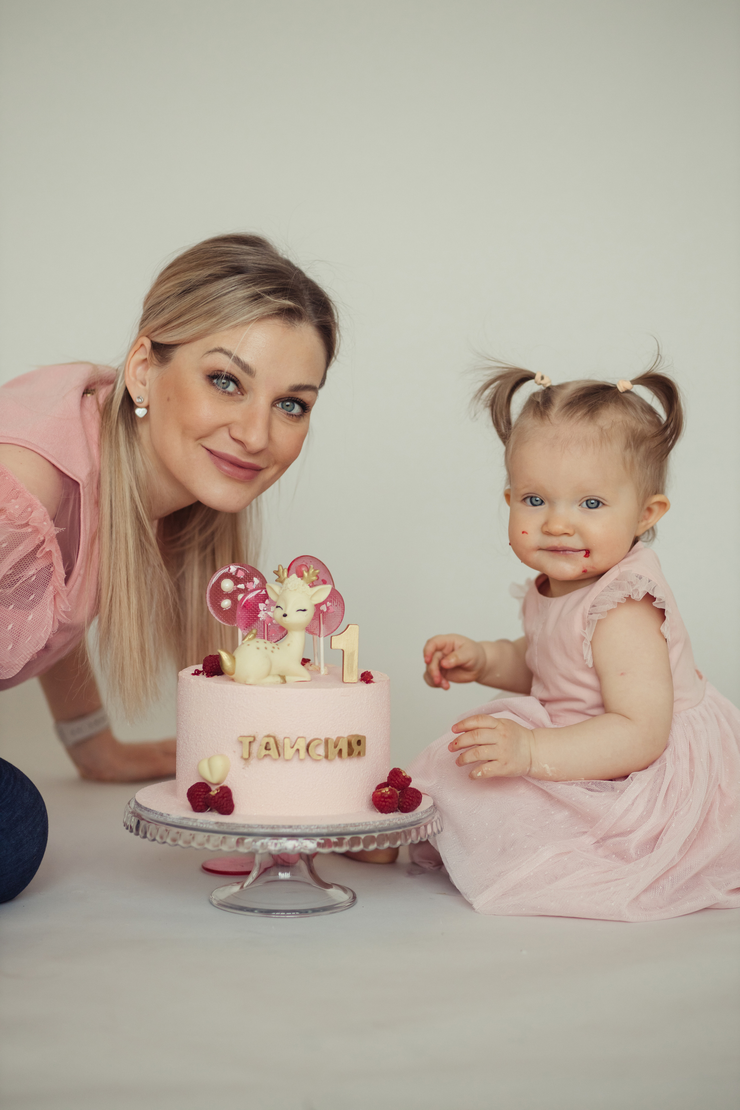 Таисия крушение тортика. Детский фотограф, фотограф на детский праздник Екатерина Огарская