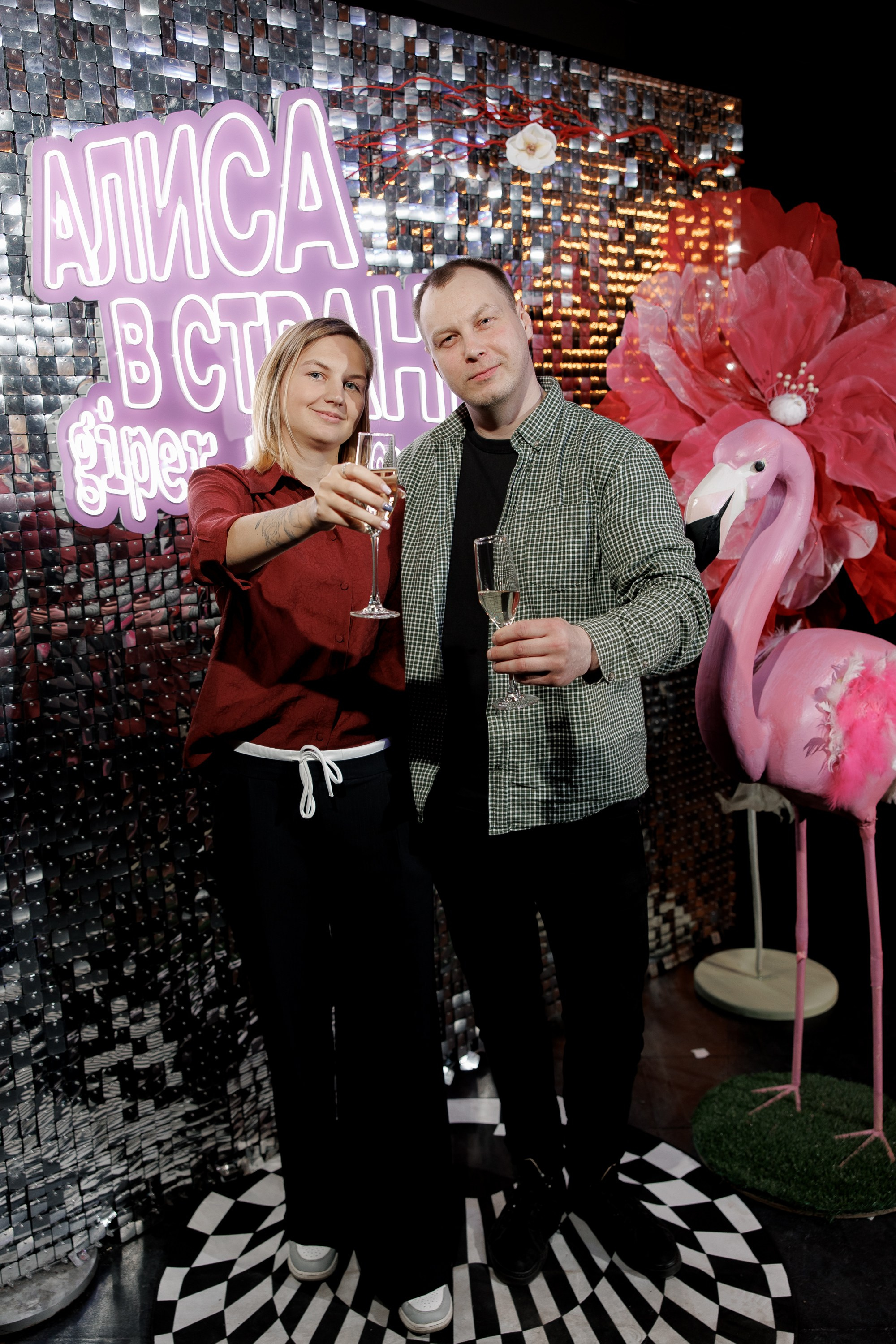 Алиса в стране giper.чудес (фотозона). Фотоархив giper.fm