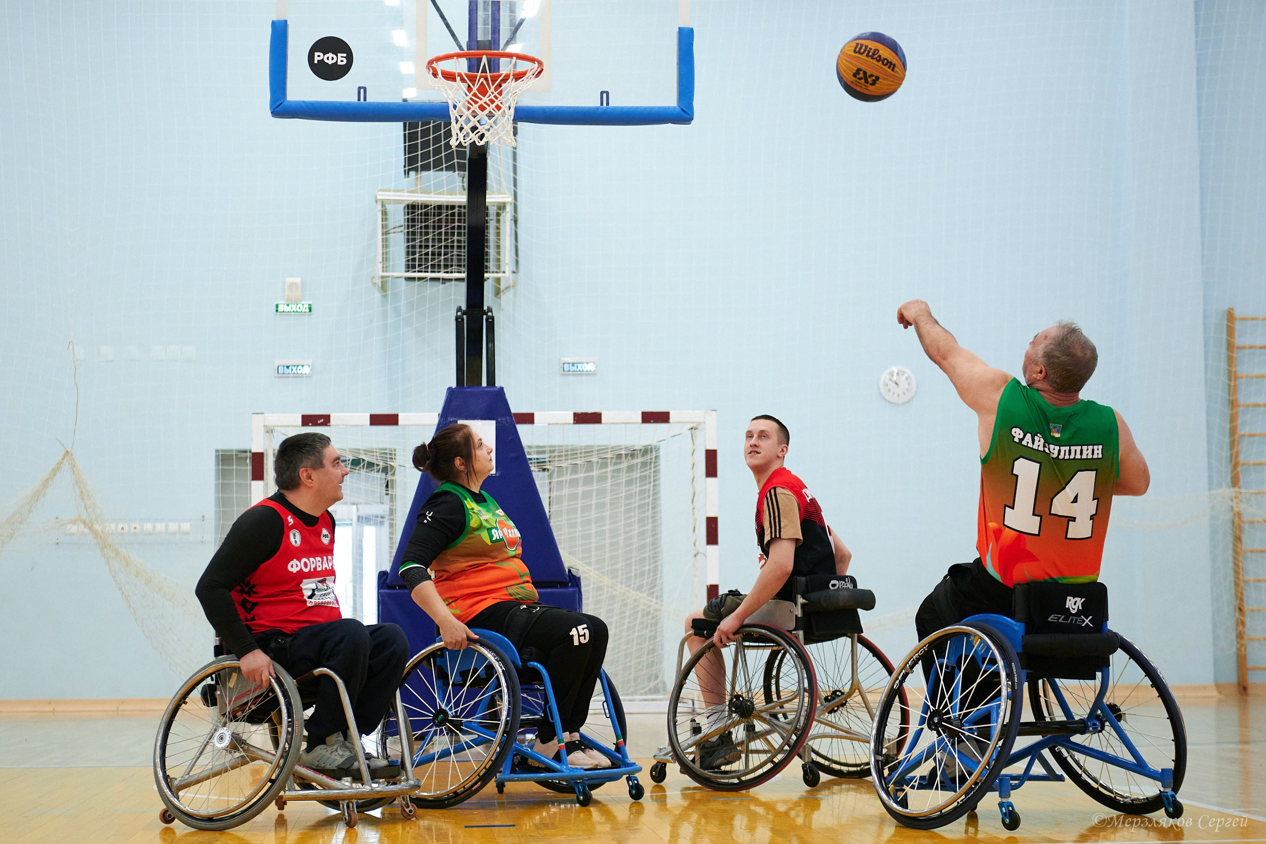 X традиционный Рождественский турнир по баскетболу на колясках. Ижевск. Спортивный репортажный фотограф в Ижевске Сергей Мерзляков