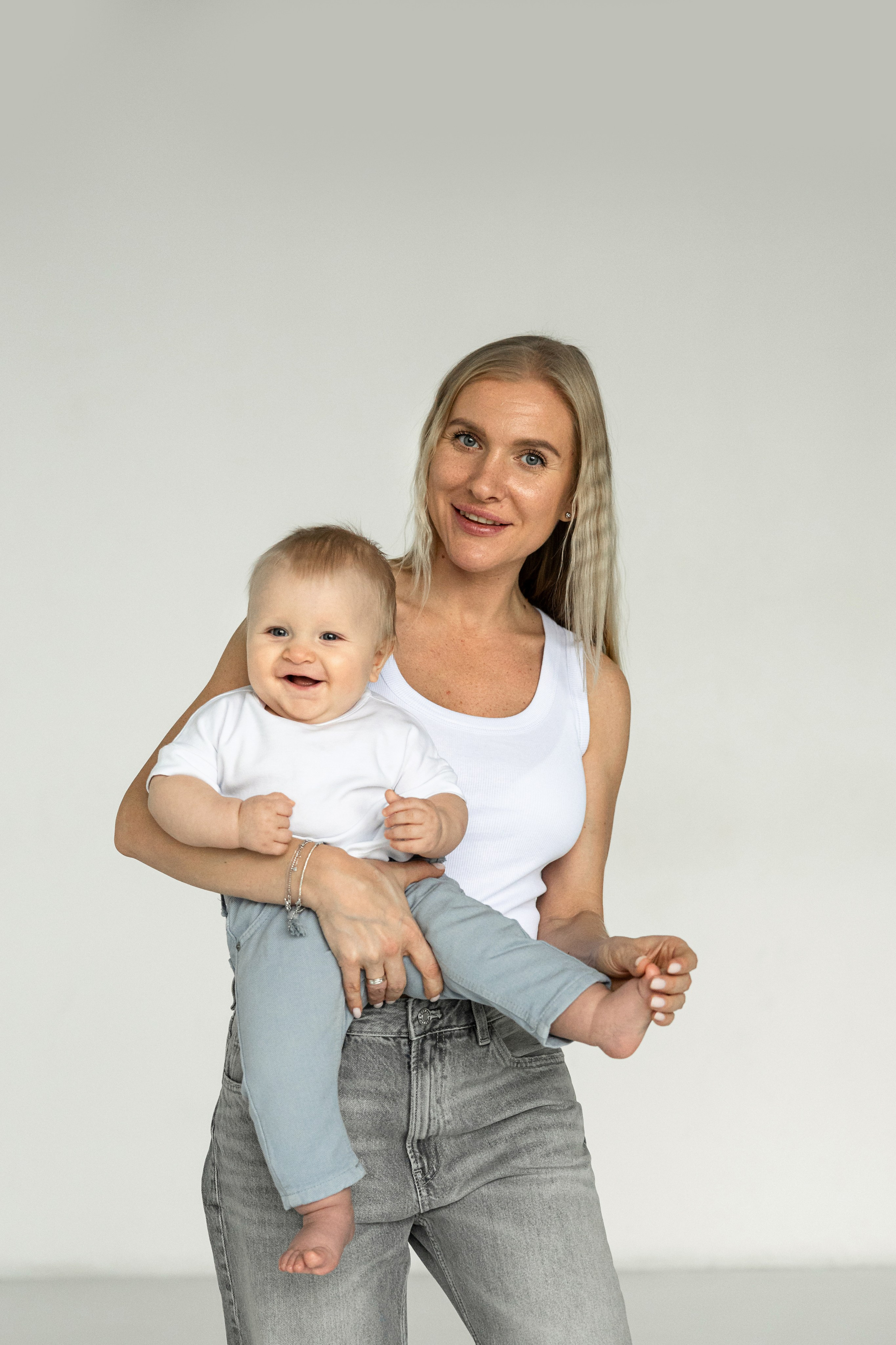 ПОРТРЕТ С МАМОЙ. Фотограф Крещение, Выписка москва