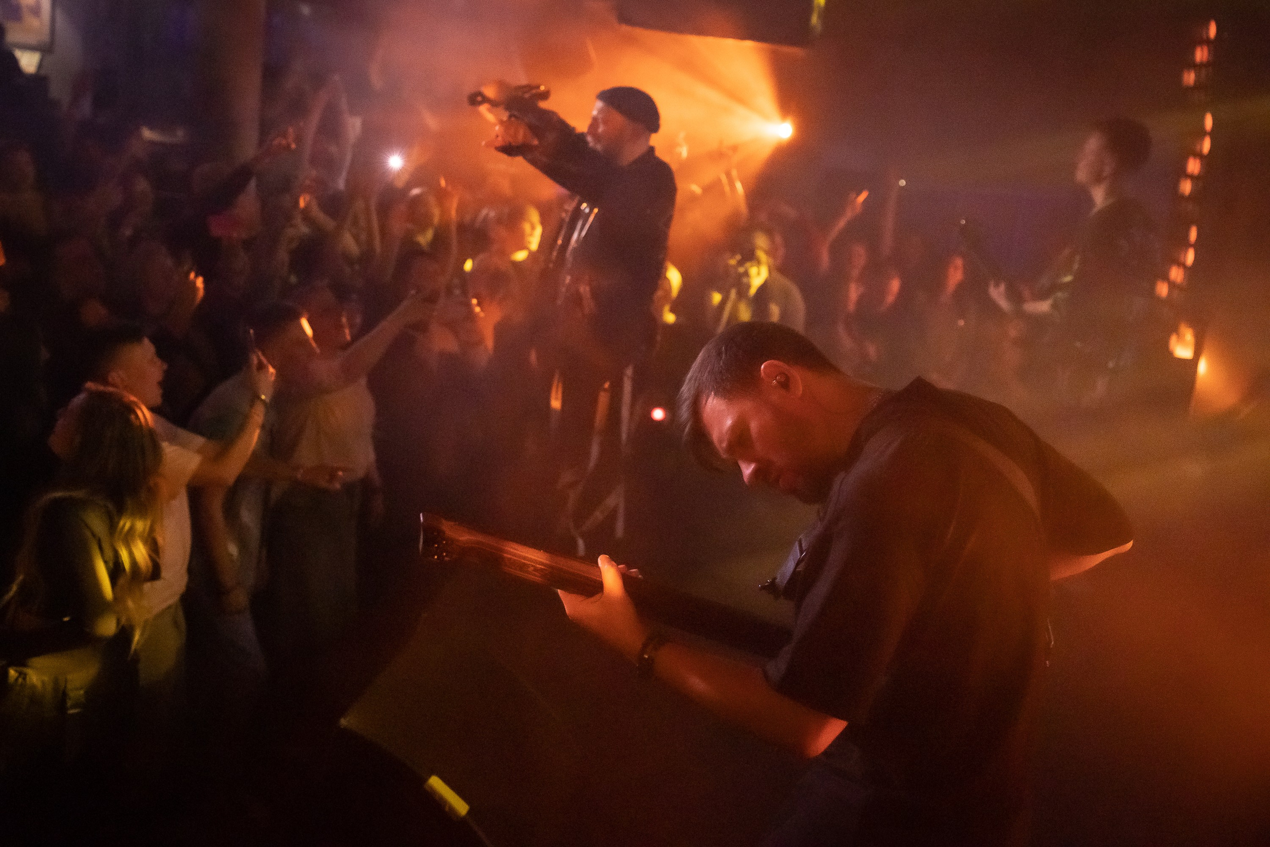 Концерт альтернатив метал группы iOSTRA в «Music bar Мумий Тролль» Москва. Фотограф Владимир Охрименко