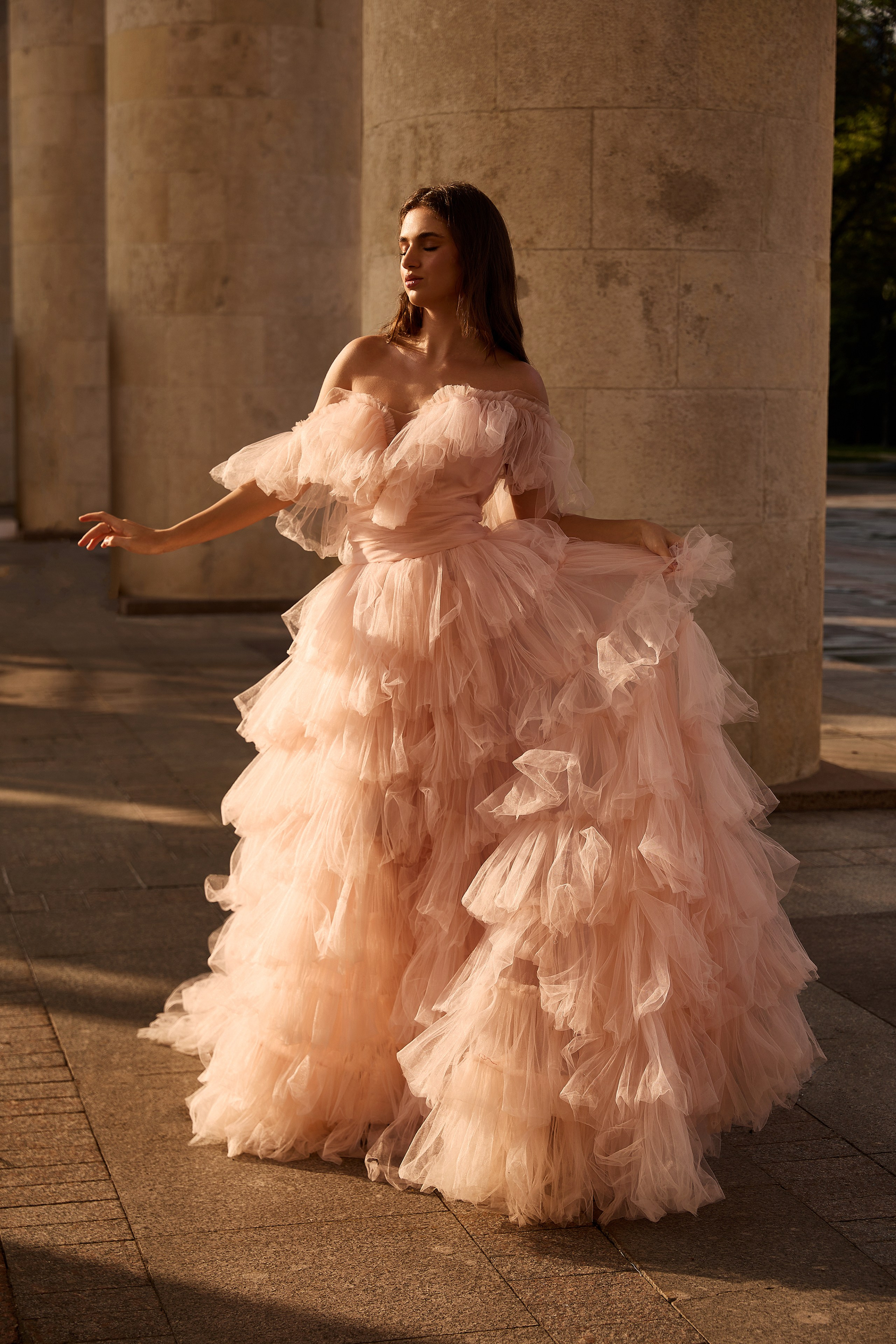 STREET. Фотограф Оля Мороз Москва портретный фотограф нейрофотосессия