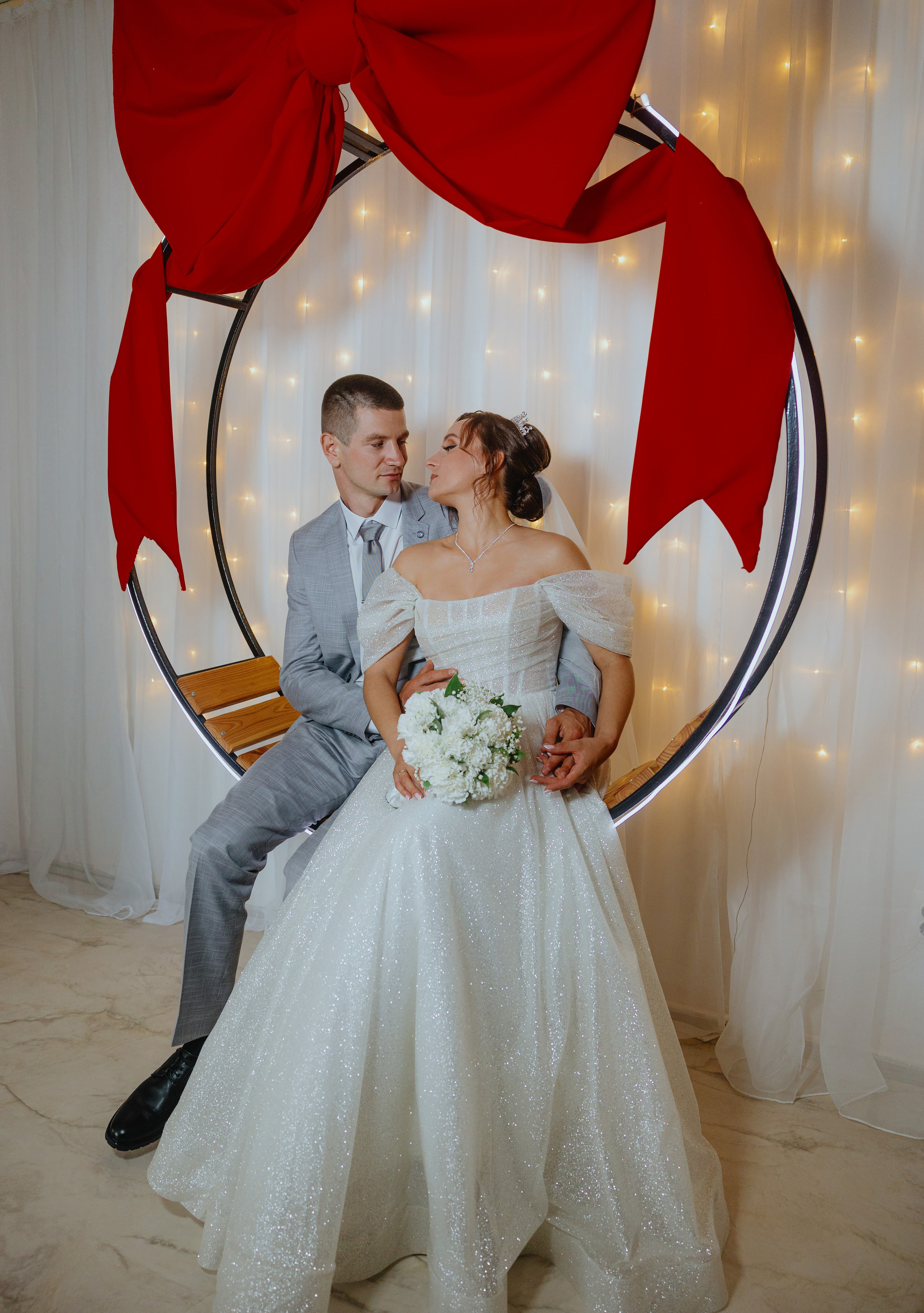 Алексей и Елизавета. Фотограф Петров Александр Свадьбы, Съемка в студии, Выпускные альбомы г. Балашов