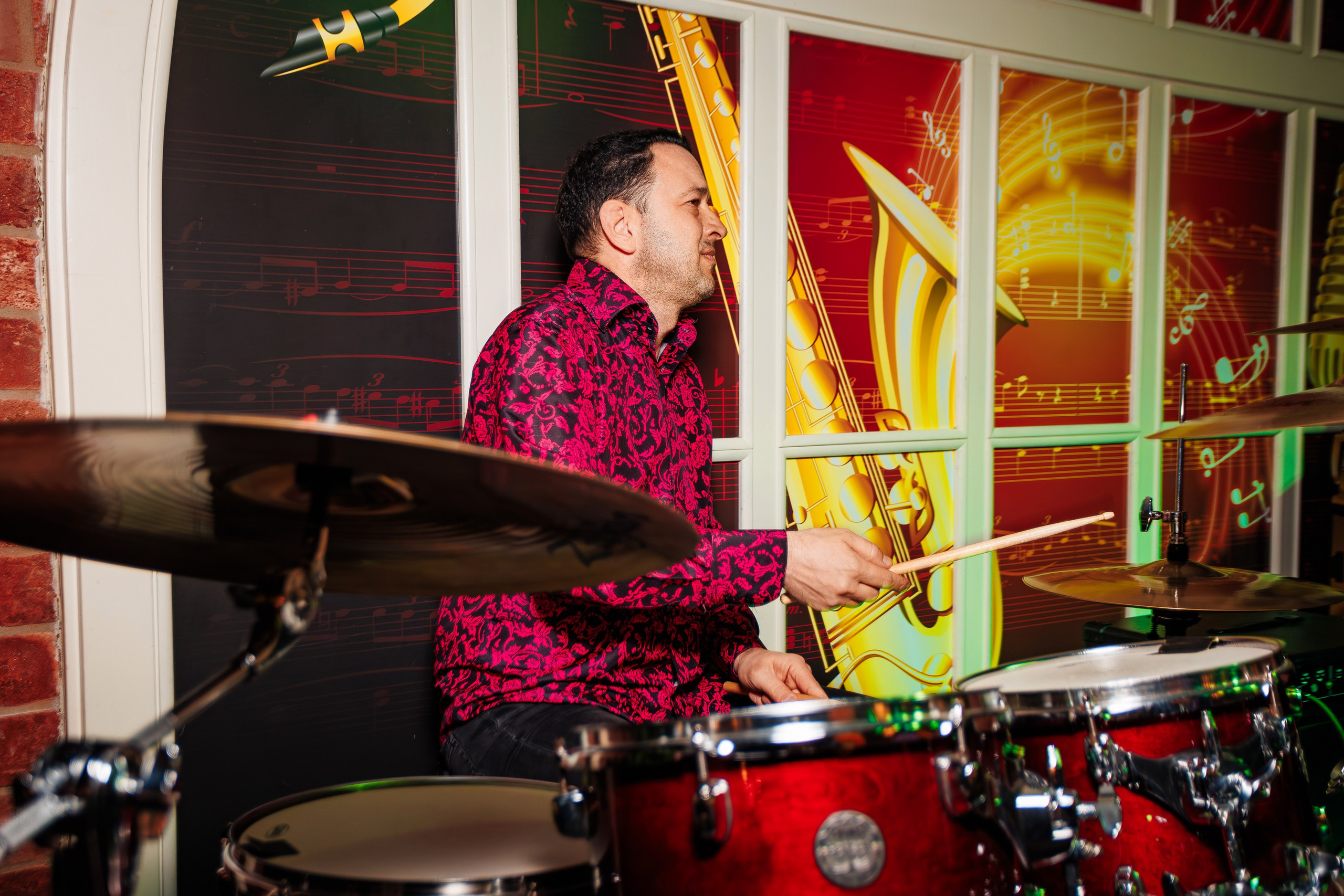 Джаз клуб «Скажите Jazz» Герман Мамаев, бэнд DC Quartet и специальный гость Анна Шакель_Фабрикантъ_Симферополь_26.01.2025. Аминов Руслан | Фотограф