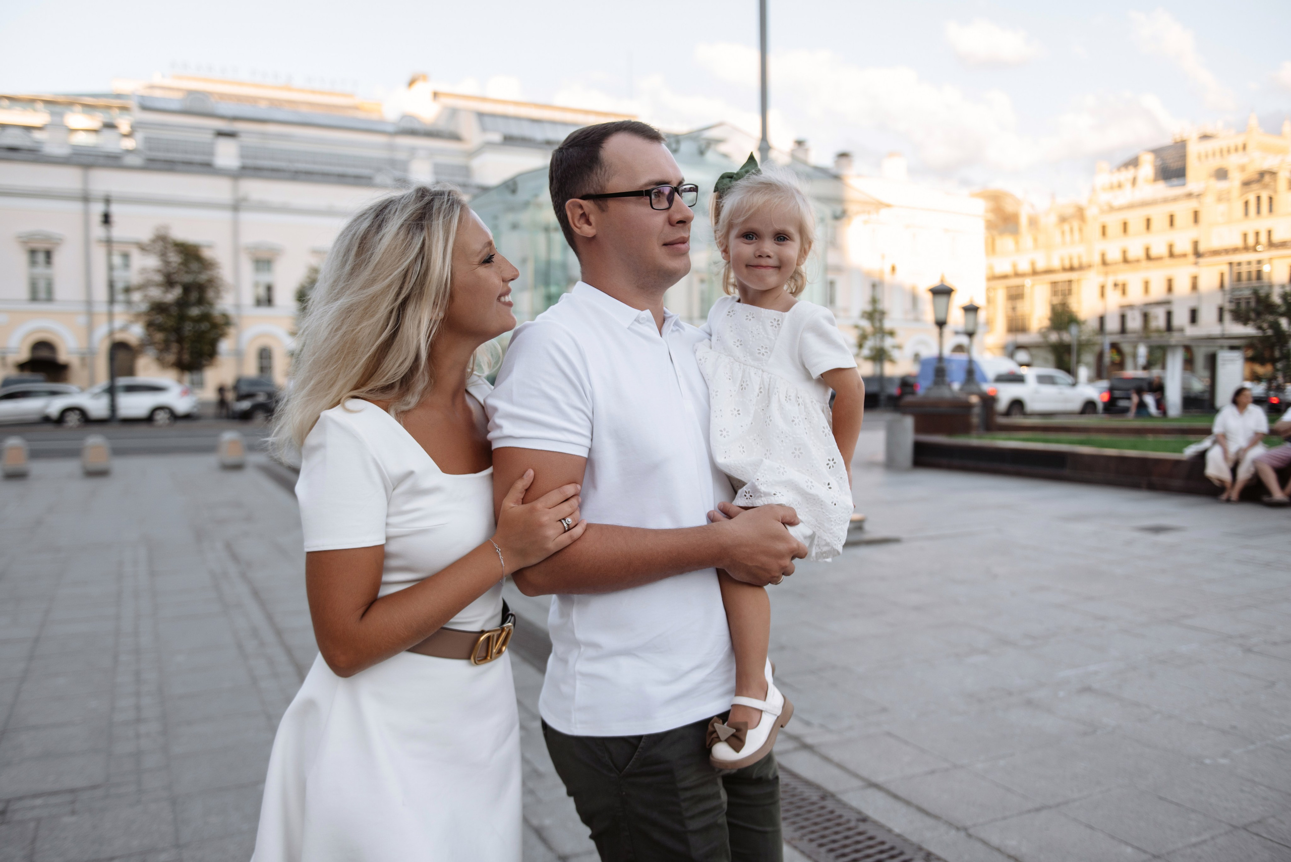 Миллионы глаз смотрят на нас.спустя 5 лет). Свадебный фотограф и визажист в Москве Кристина Палько