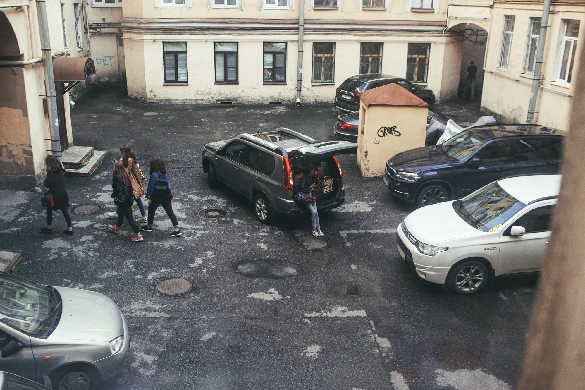 Взаперти. Фотограф Екатерина Веденина