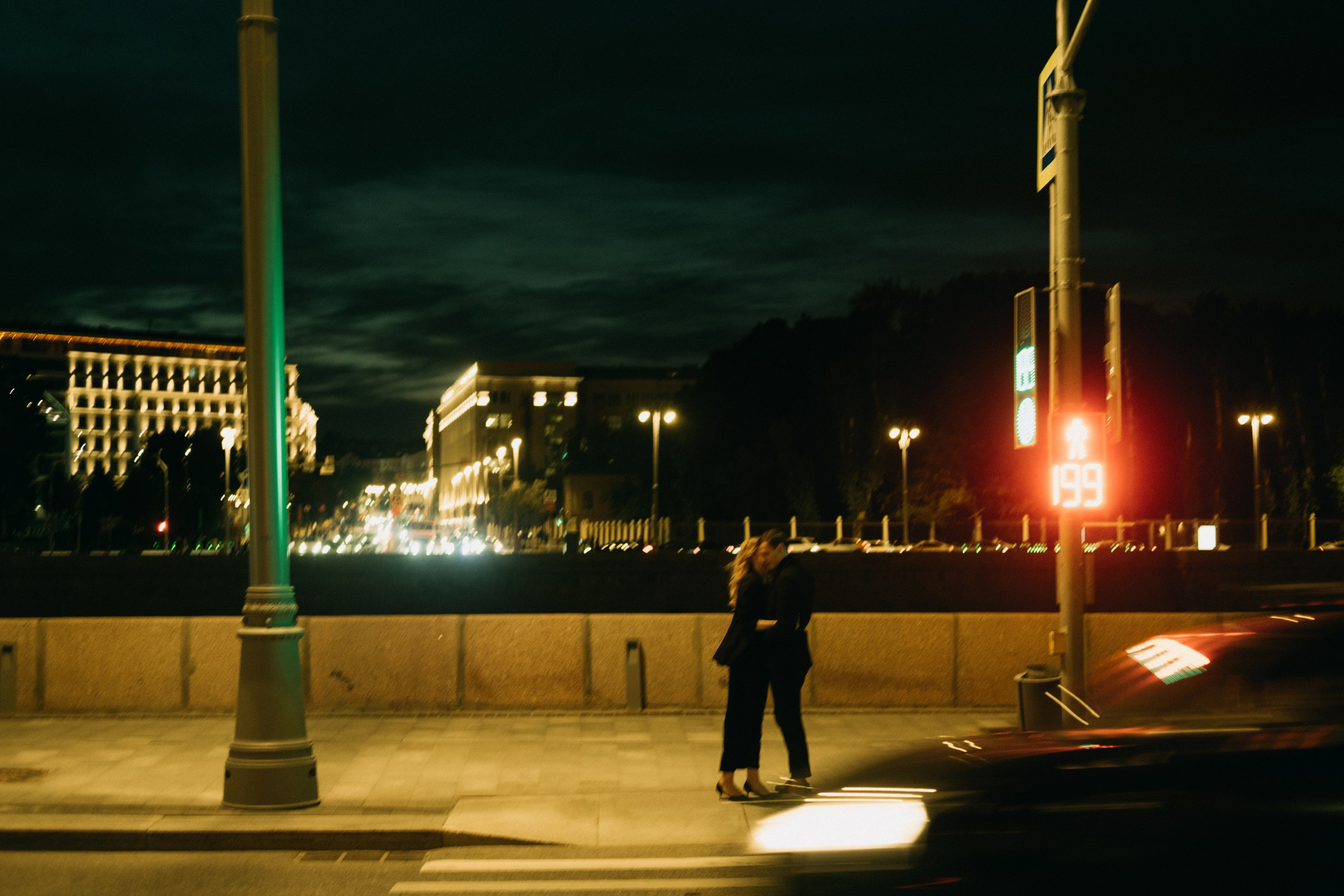 По ночному городу. Свадебный фотограф Александра Тюлякова