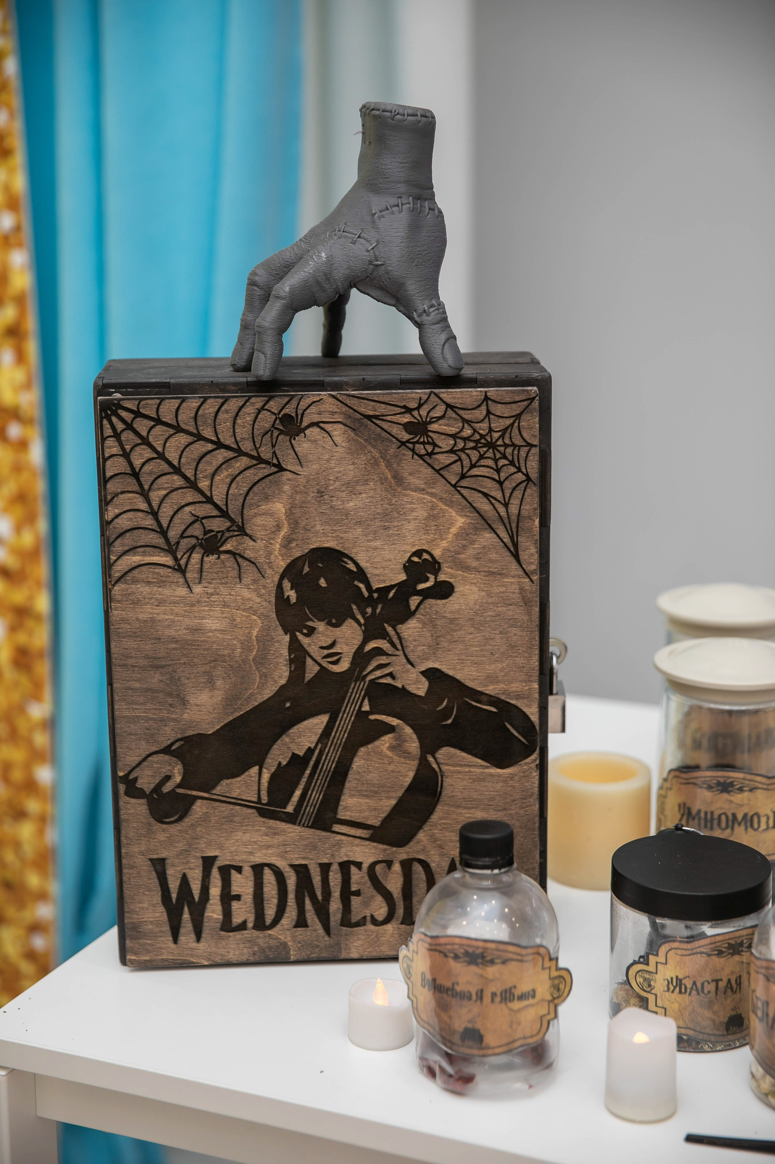 День рождения в стиле «Уэнсдэй». NesterovaMaria.ru