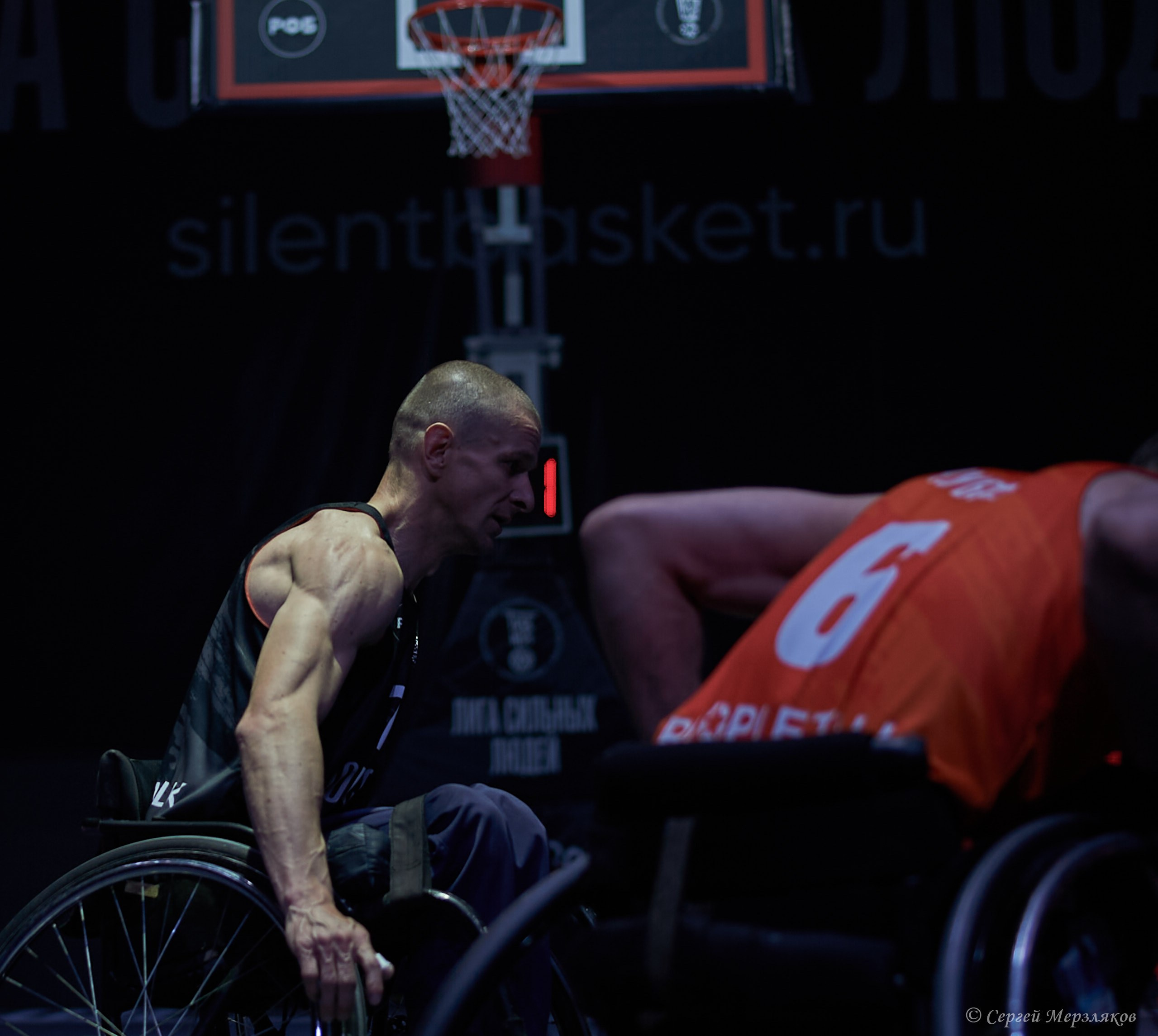 Лига Сильных. Ижевск 2024. Баскетбол на колясках. Спортивный репортажный фотограф в Ижевске Сергей Мерзляков
