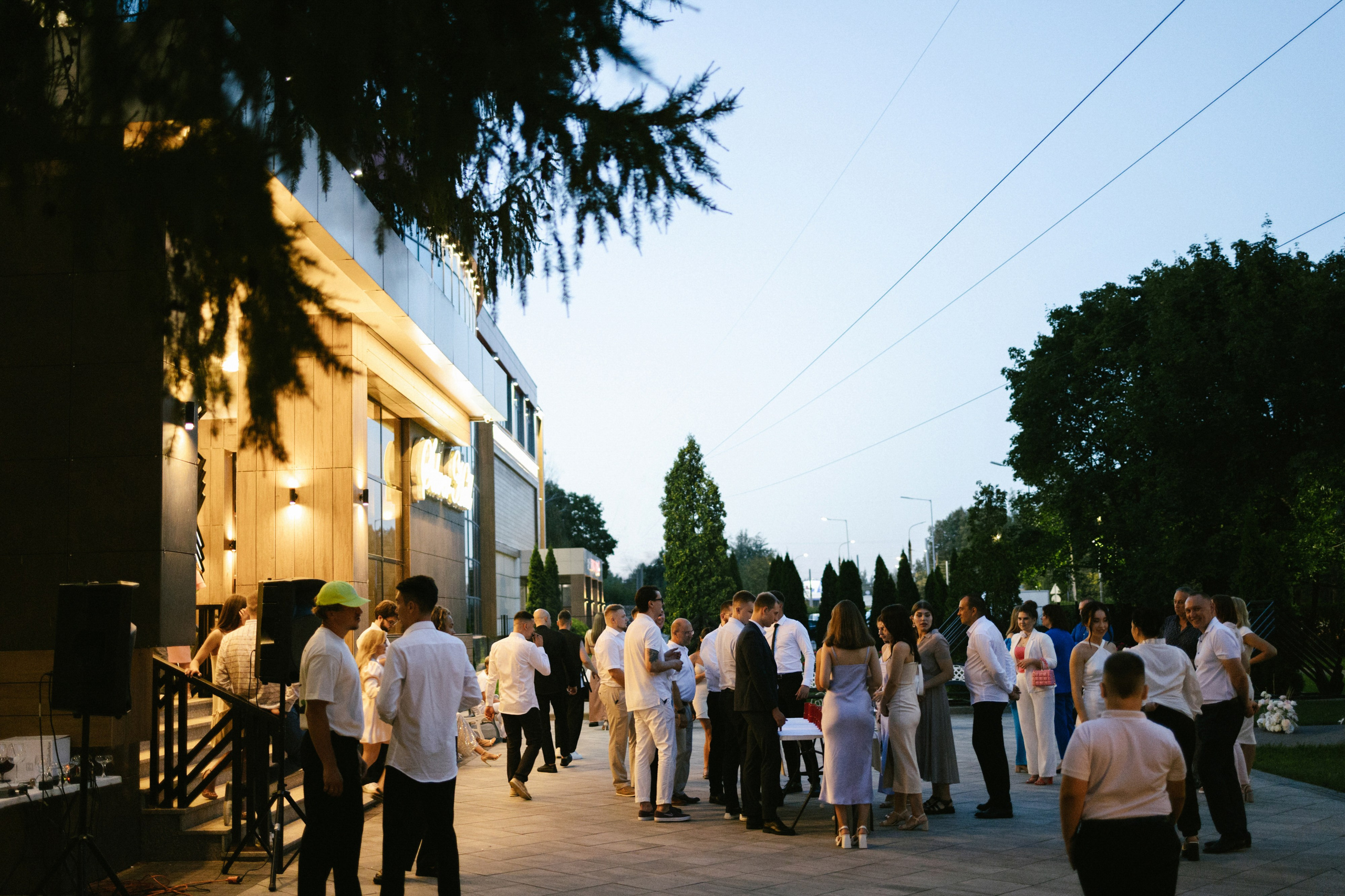 Вика и Ваня. Эстетичный свадебный репортаж в любом городе страны