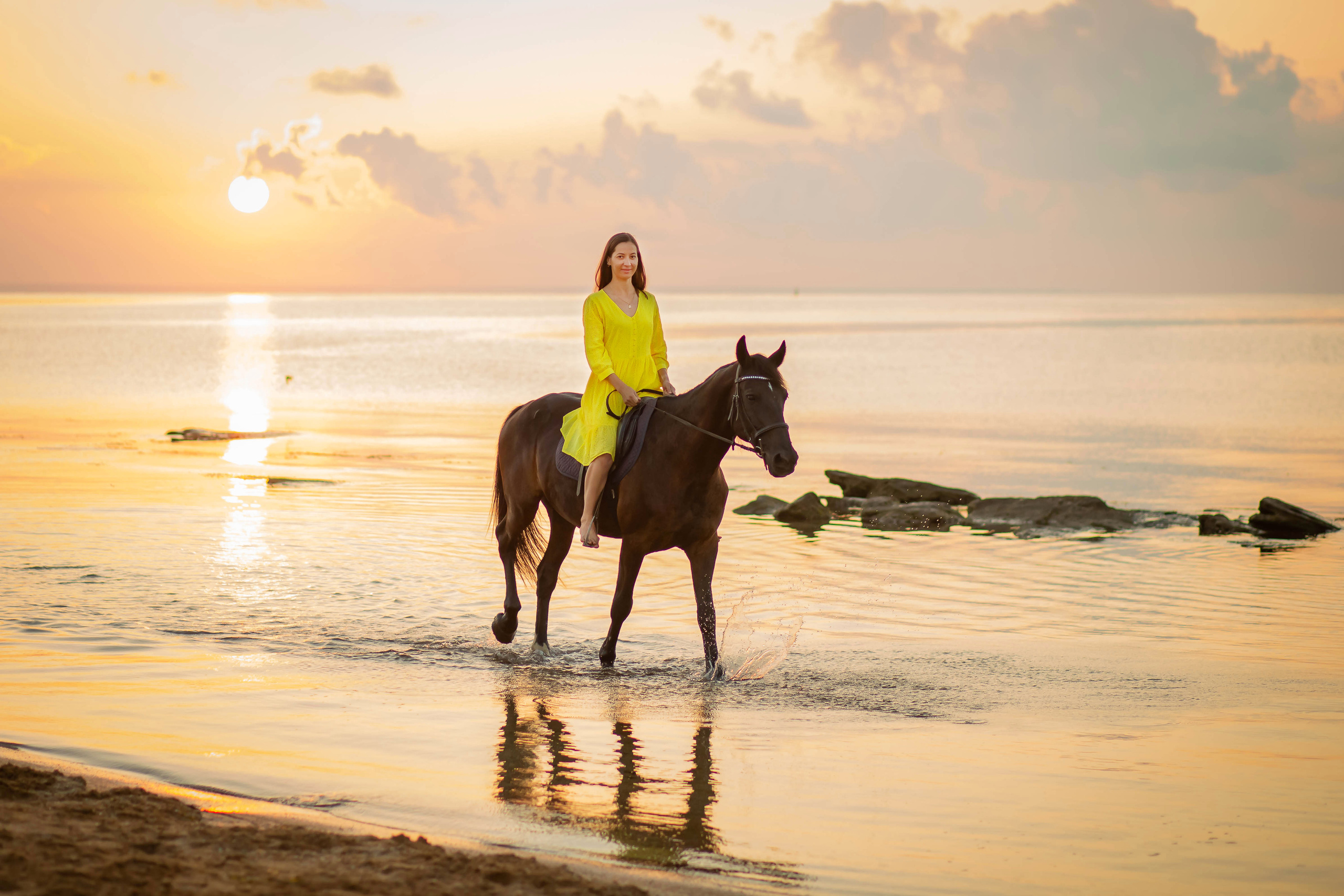 Фотосессия на море с лошадью. Фотограф в Феодосии Наталья Булгакова