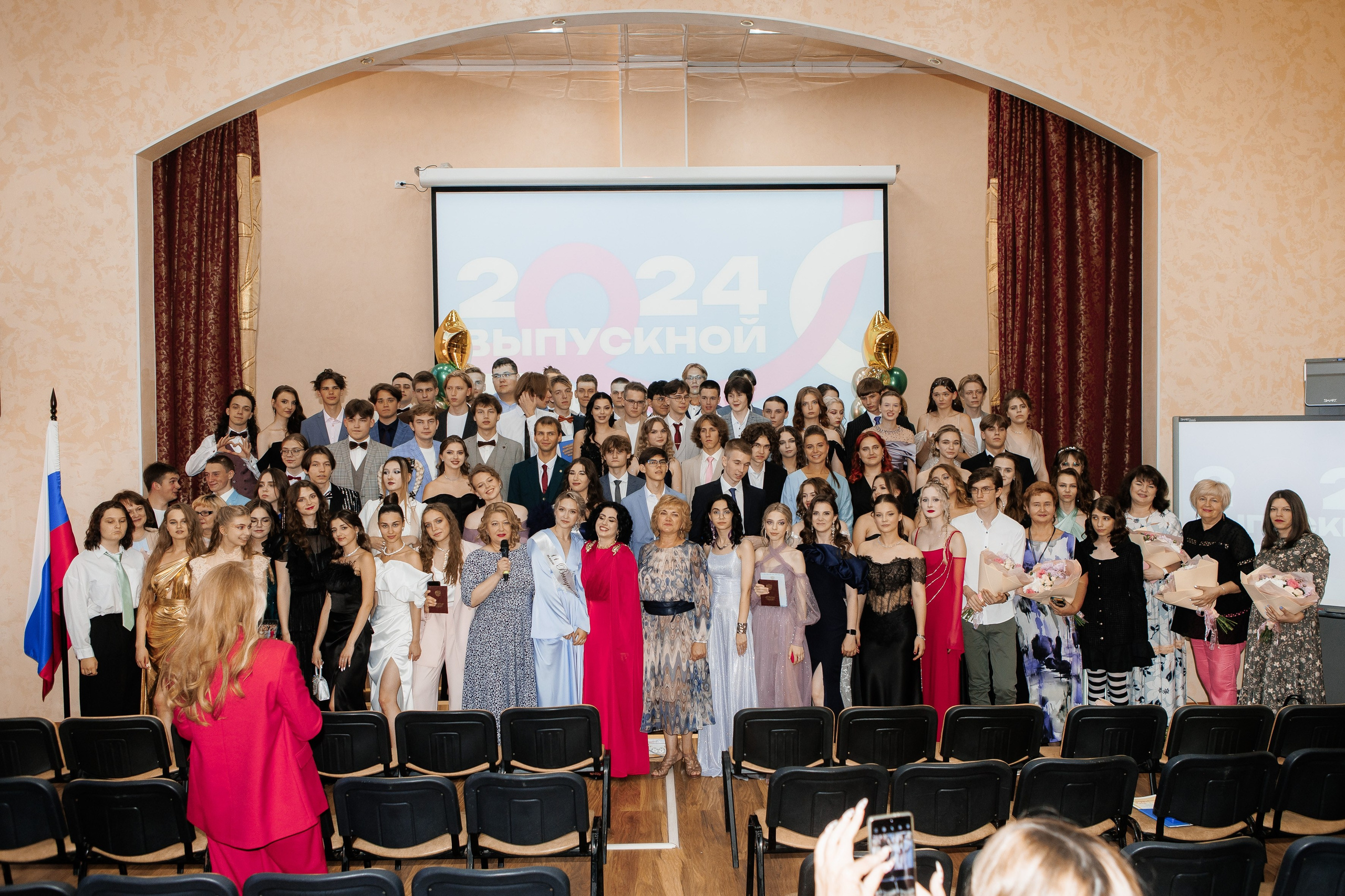 Выпускной Гимназия 12 2024 г. Свадебный и портретный Фотограф в Липецке Дмитрий Котюков