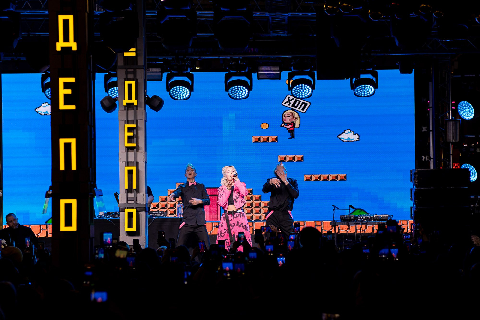 Miller x Клава Кока. Депо Москва. Репортажный фотограф Денис Тихомиров. Москва