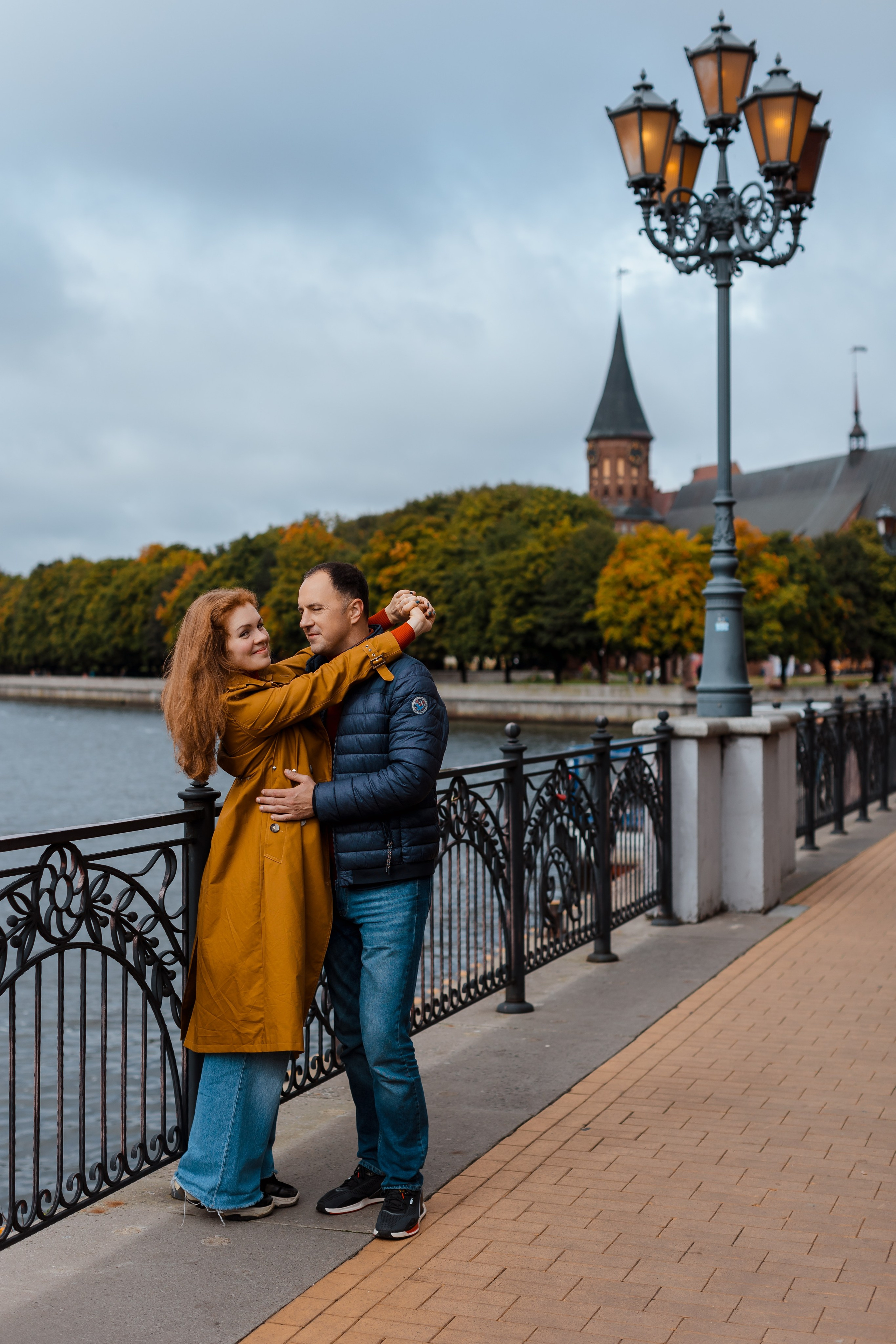 Семейная Рыбная деревня, остров Канта осень. Фотограф в Калининграде свадебная фотография, репортажная, фотосессии
