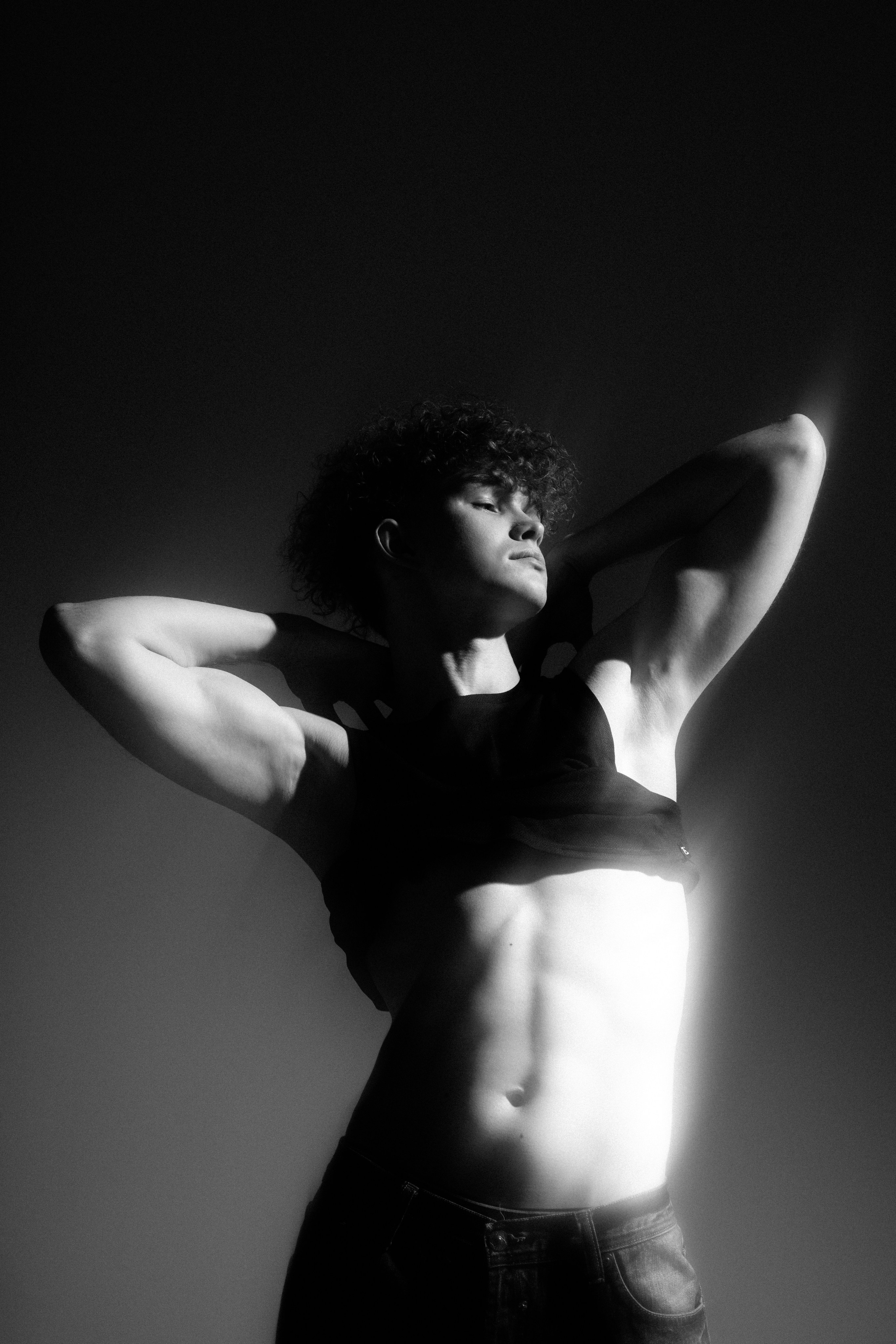 Женя. Креативный, коммерческий фотограф в Москве