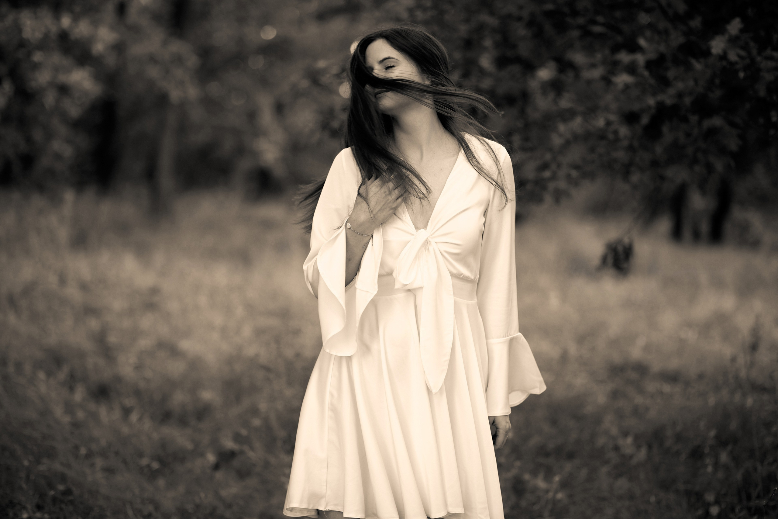 Индивидуальная съемка в летнем лесу. Формат «Для себя». Фотограф Волгоград Дмитрий Туманов