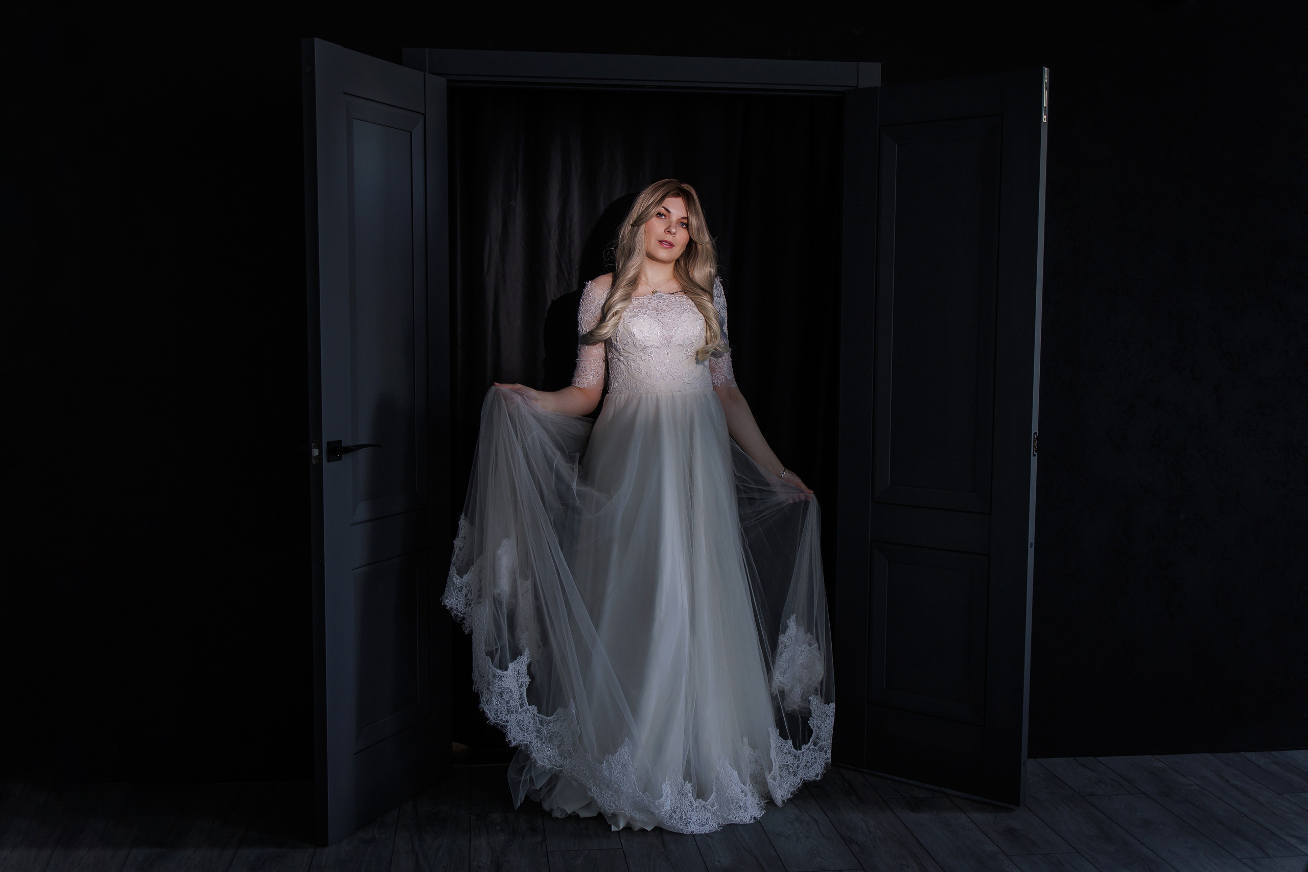 Ваши фотографии. Интерьерная фотостудия Background в Омске