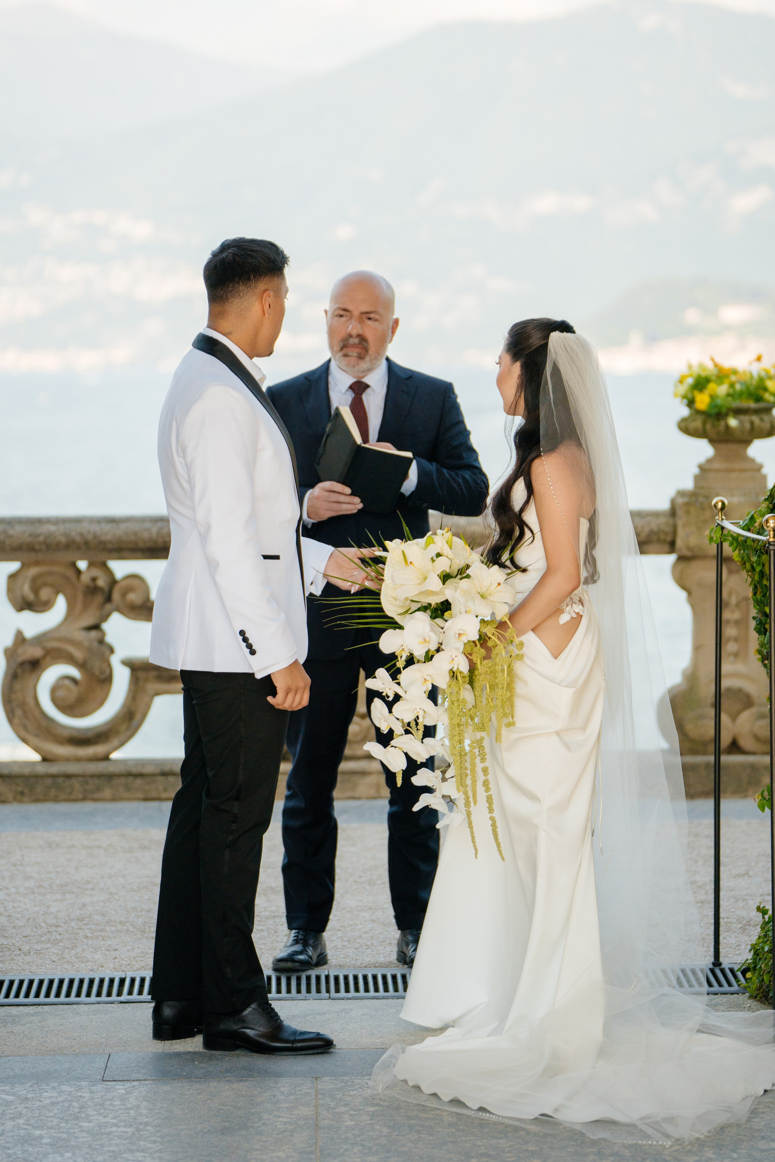 Lake Como Wedding Day. Valeria Coconova Photographer Italy Como Milan