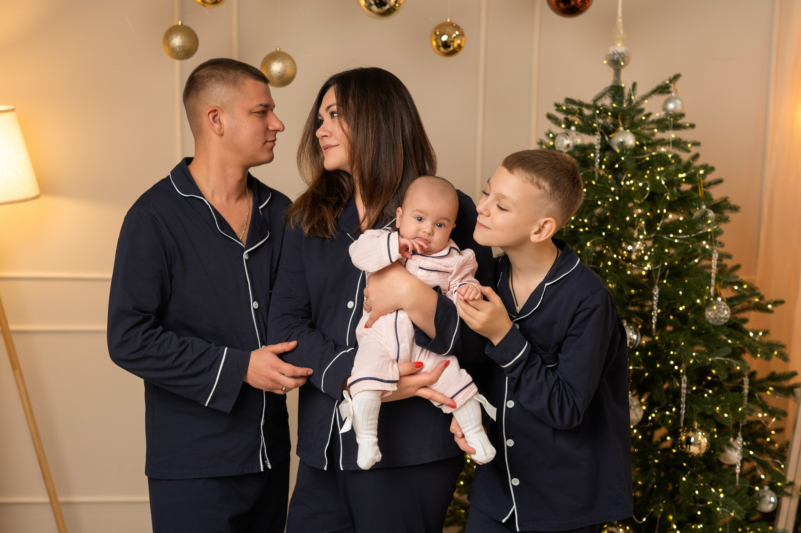 Новогодний 2024-2025. Фотограф новорожденных г. Рязань, детский и семейный фотограф