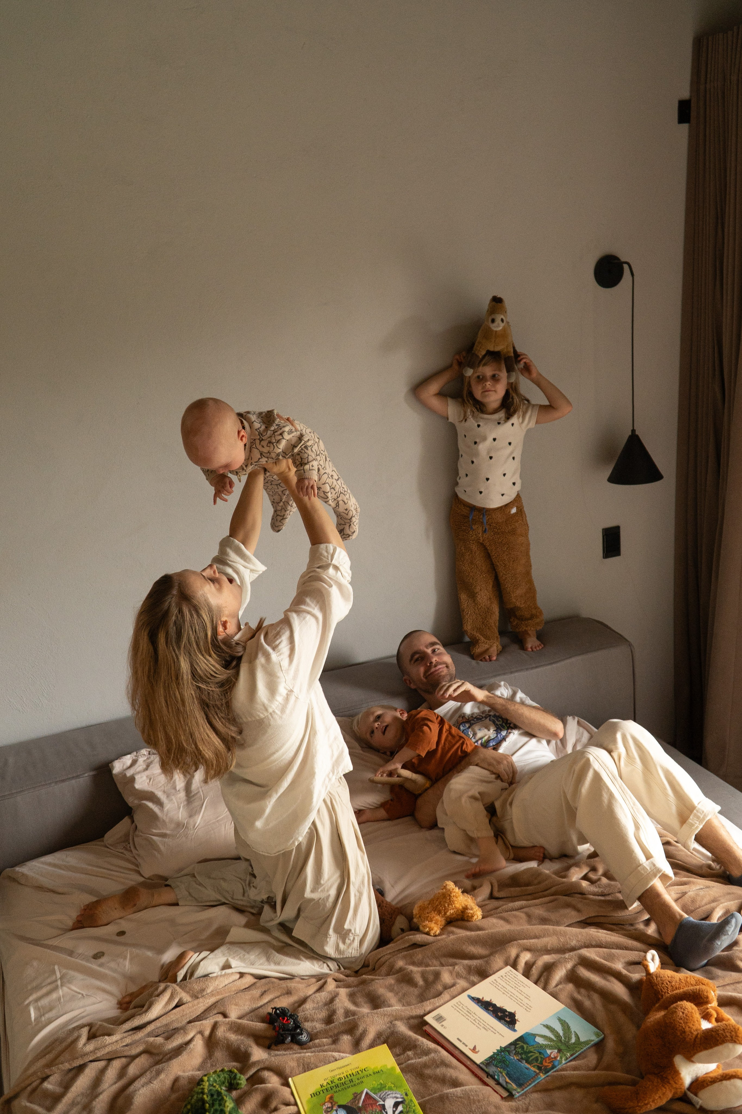 Olga and Family. Wedding Photographer in Barcelona and Medellin