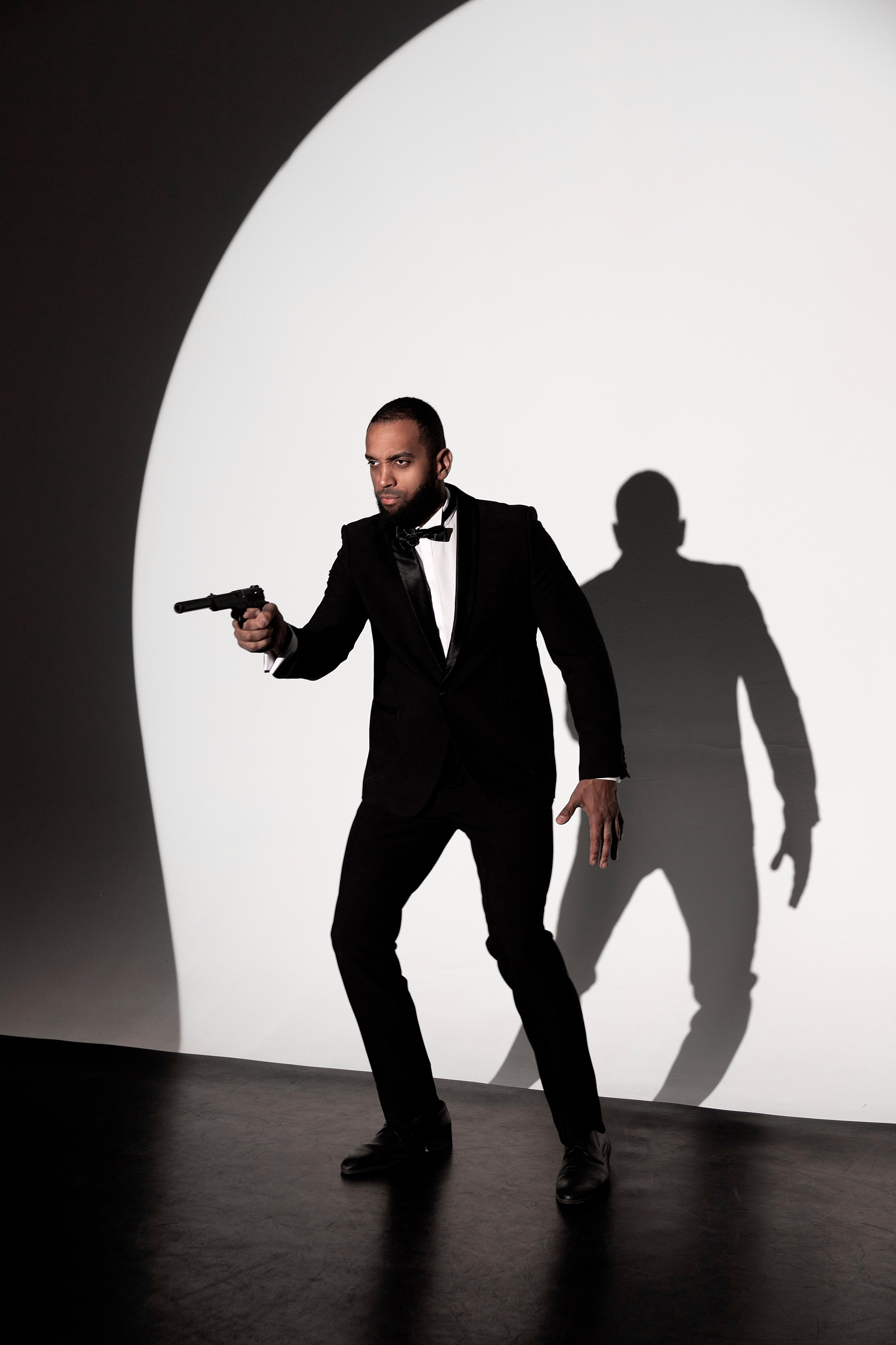 Джеймс Бонд. Настасья Перова Фотограф