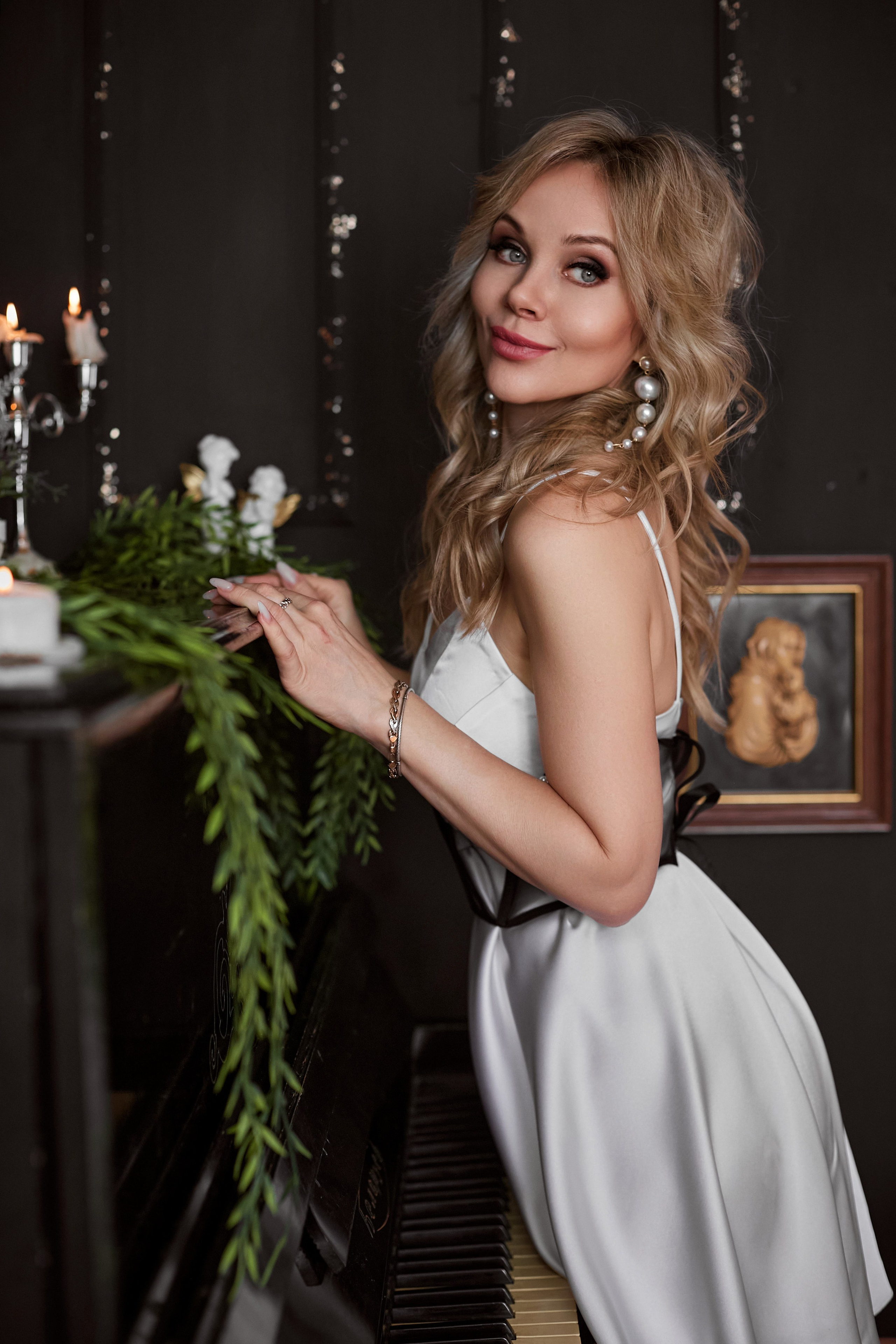 «Piano Doll». Свадебный и креативный фотограф в ЮФО и МСК