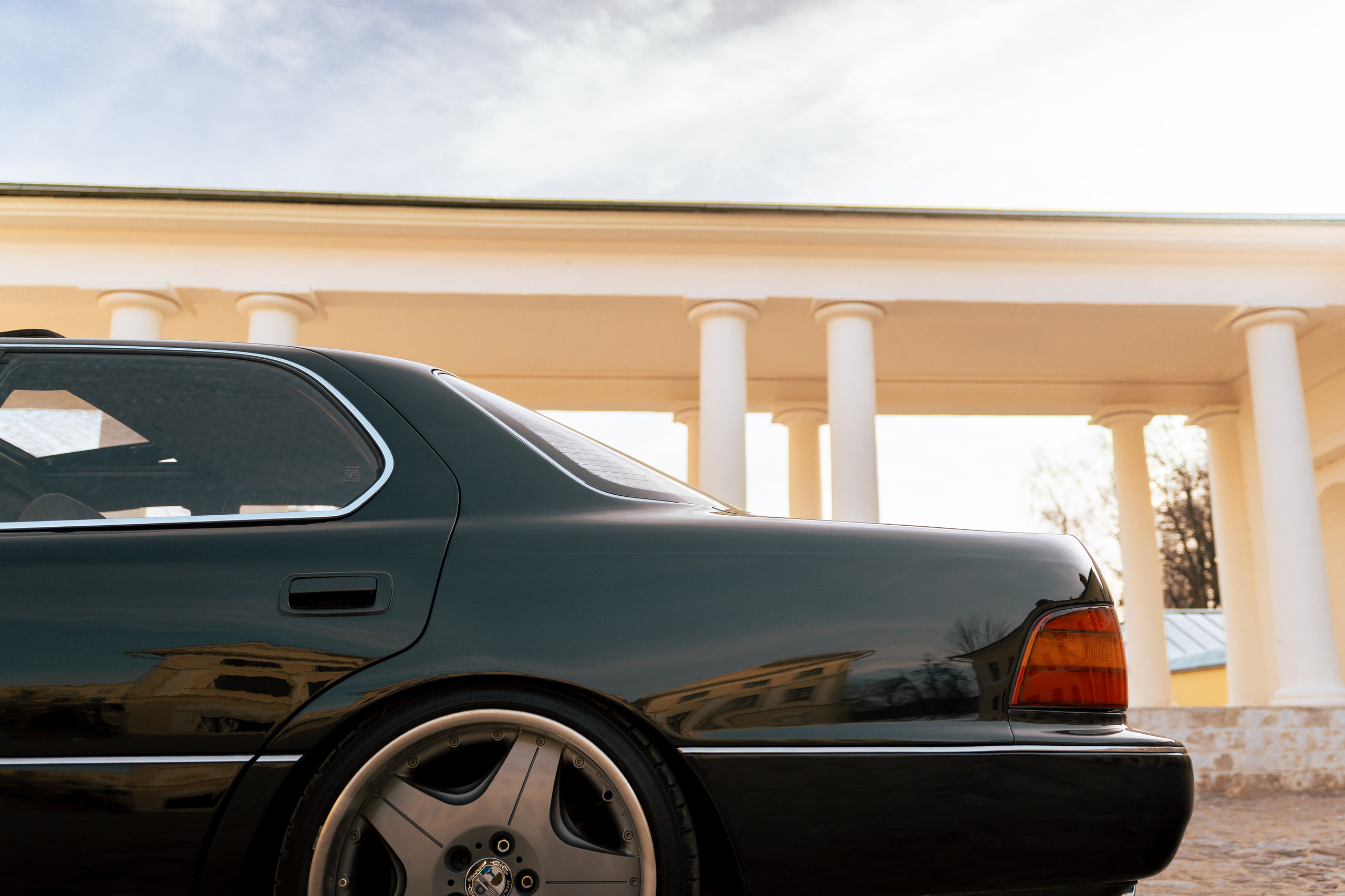 Фотографии Lexus LS400