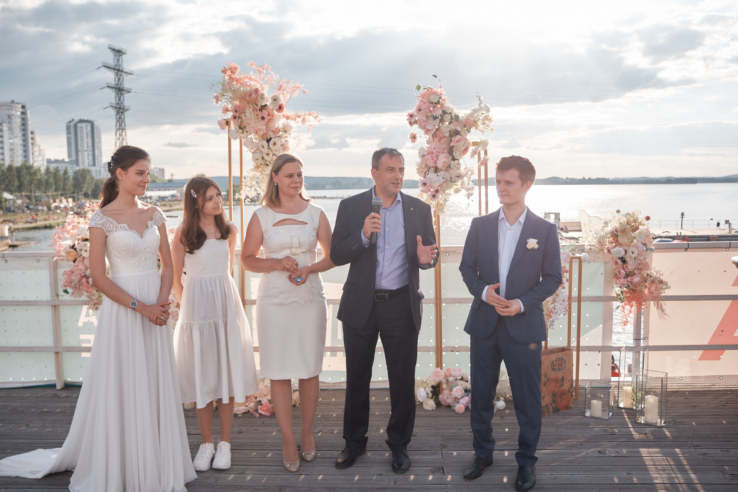 Яхта парус. Свадьба. Свадебный и портретный фотограф в Екатеринбурге Александр Блюденов