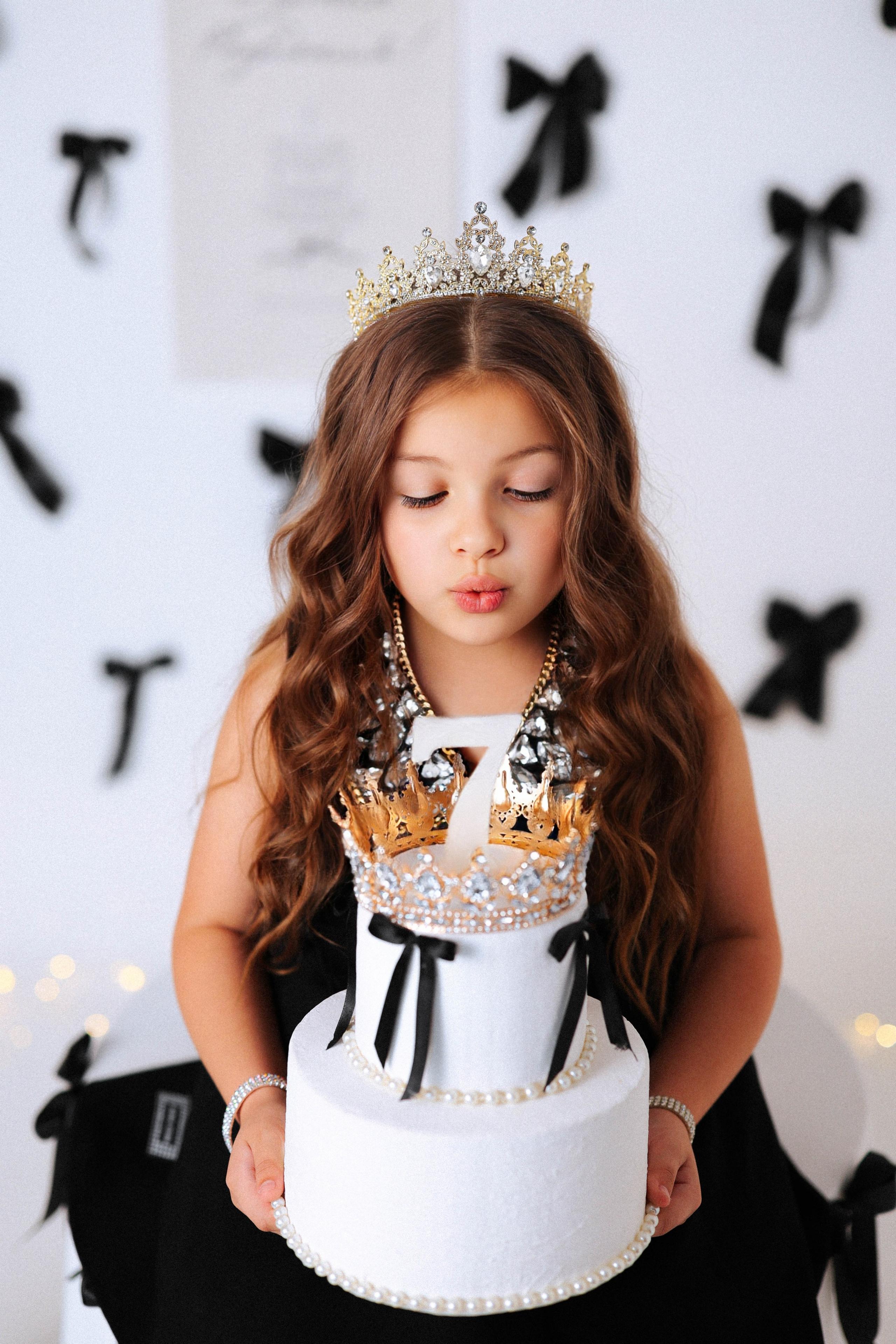 Малышки Антураж