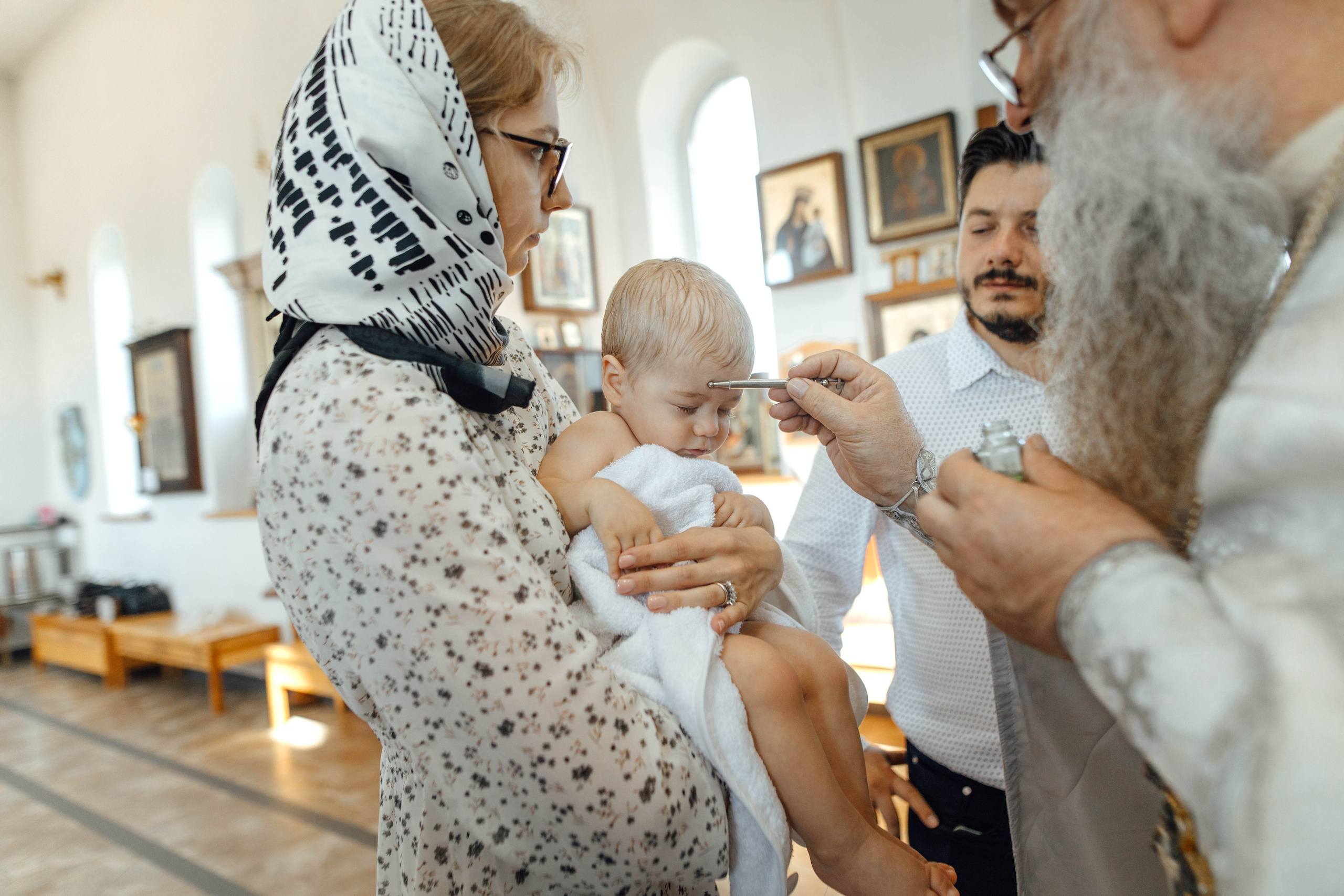 Крещение Энвера (Михаила), д. Колядищи, храм Успения Пр. Богородицы, август 2025