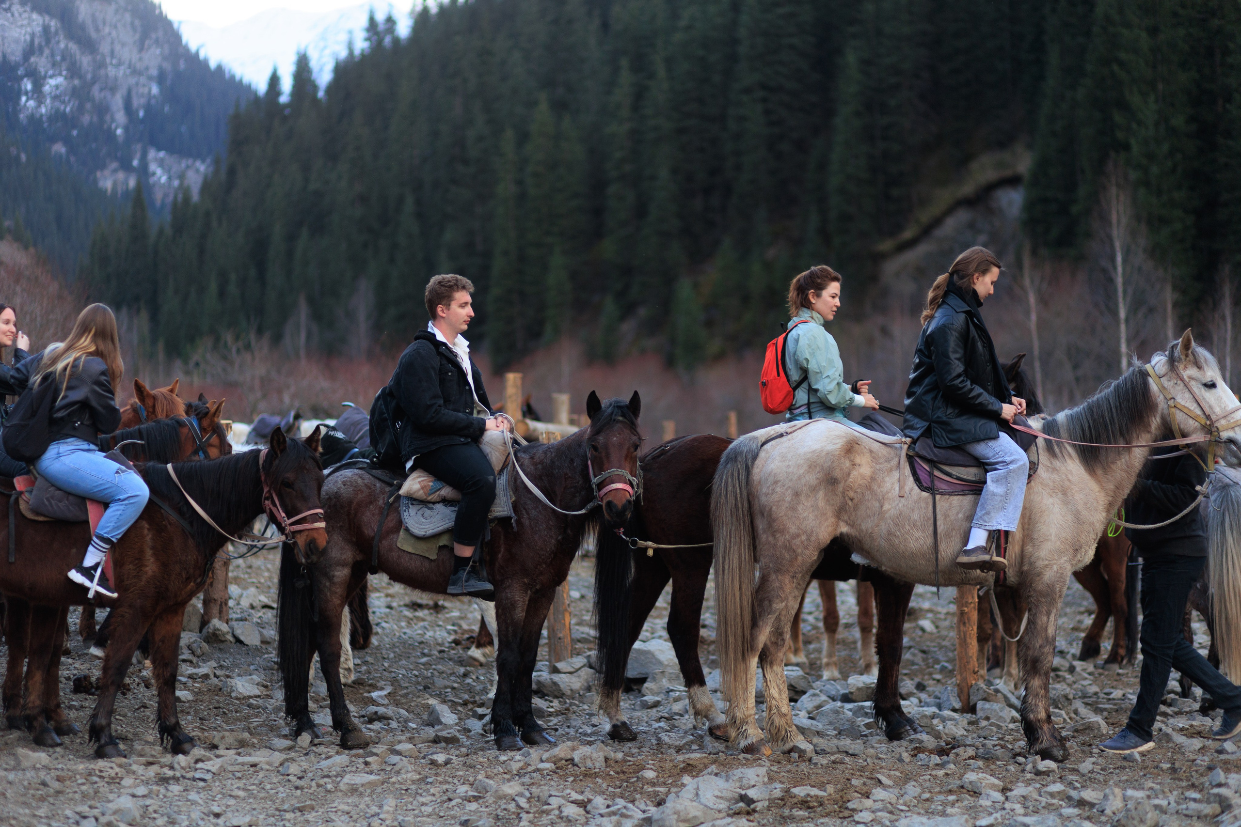 Незабываемое 4 апреля. Экскурсии и туры по Алматы