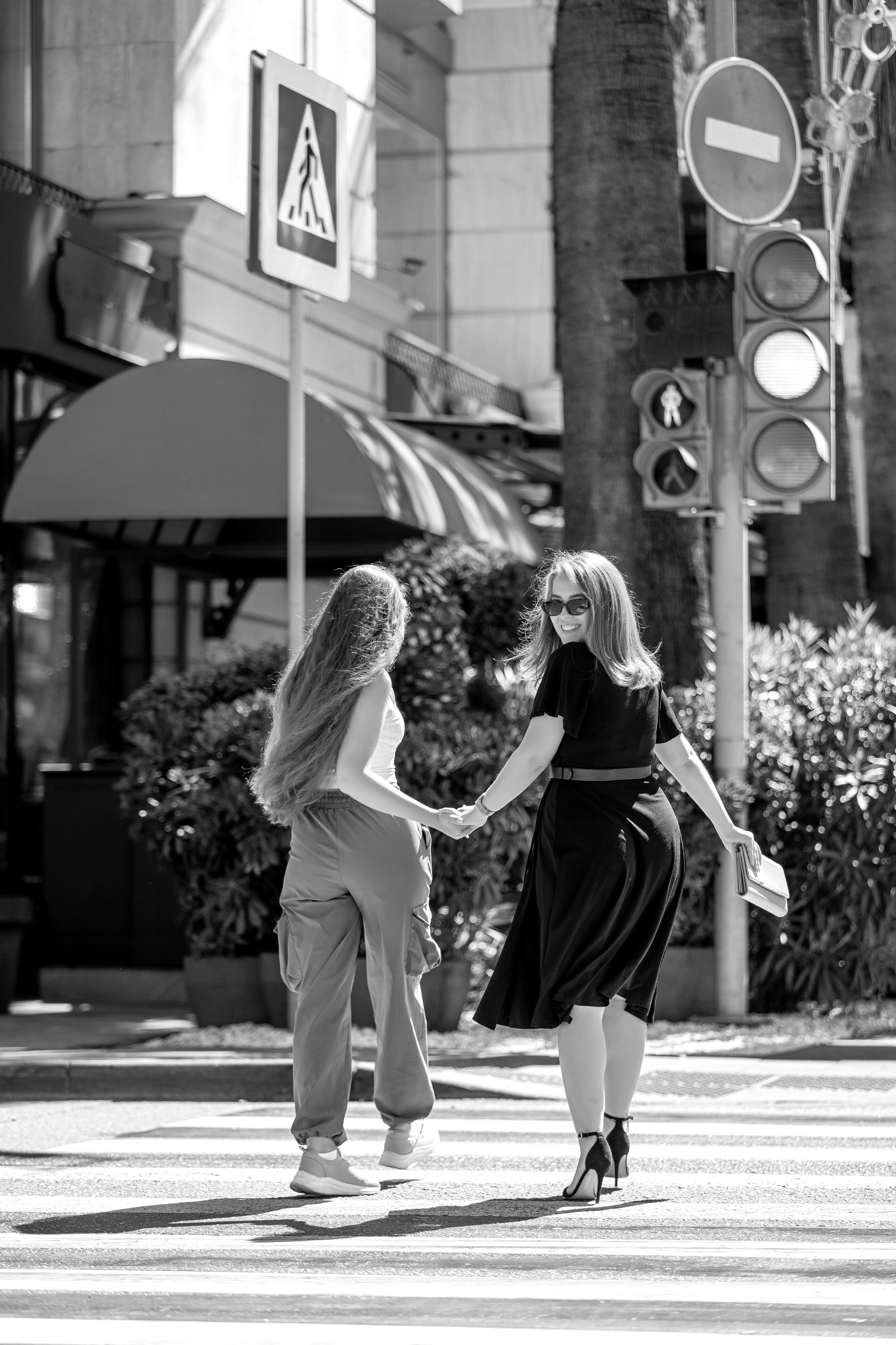 Улица Ч/Б. Главная