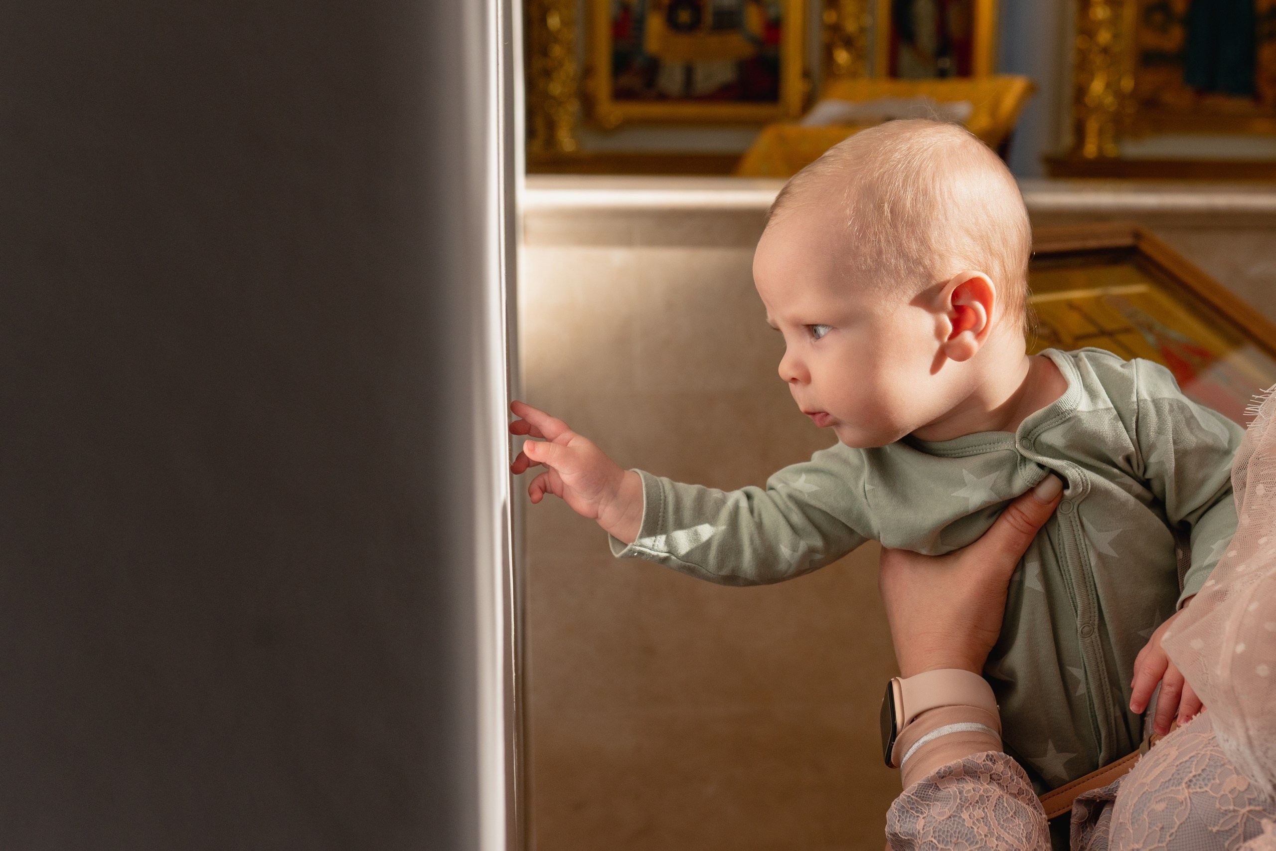 Артем. Церковь Константина и Елены. Семейный фотограф в Москве Лилия Лебедева