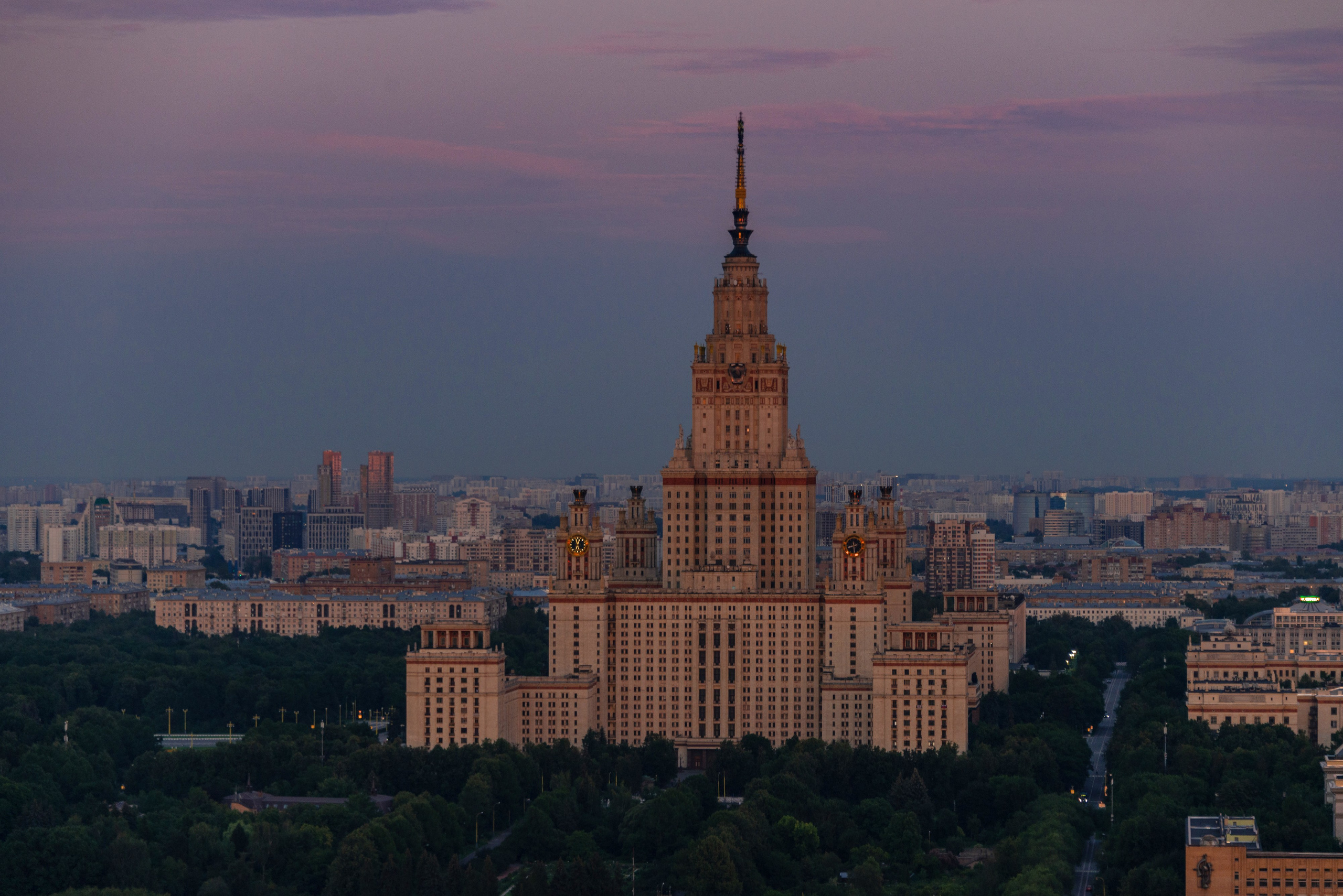 Просто на крышу. Фотограф Лара Кучина
