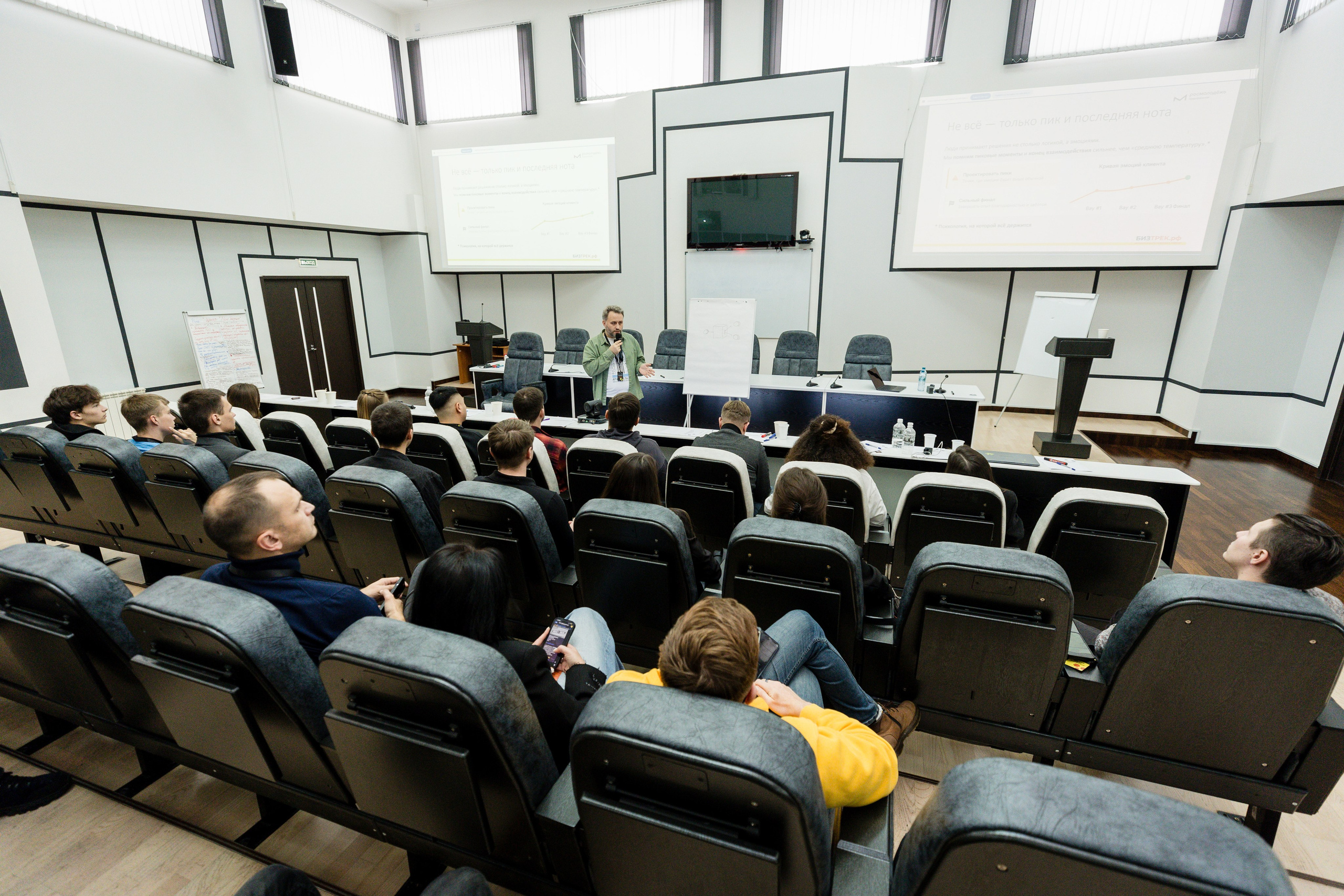 Социальное. Детский фотограф видеограф в Хабаровске Михаил Орлов