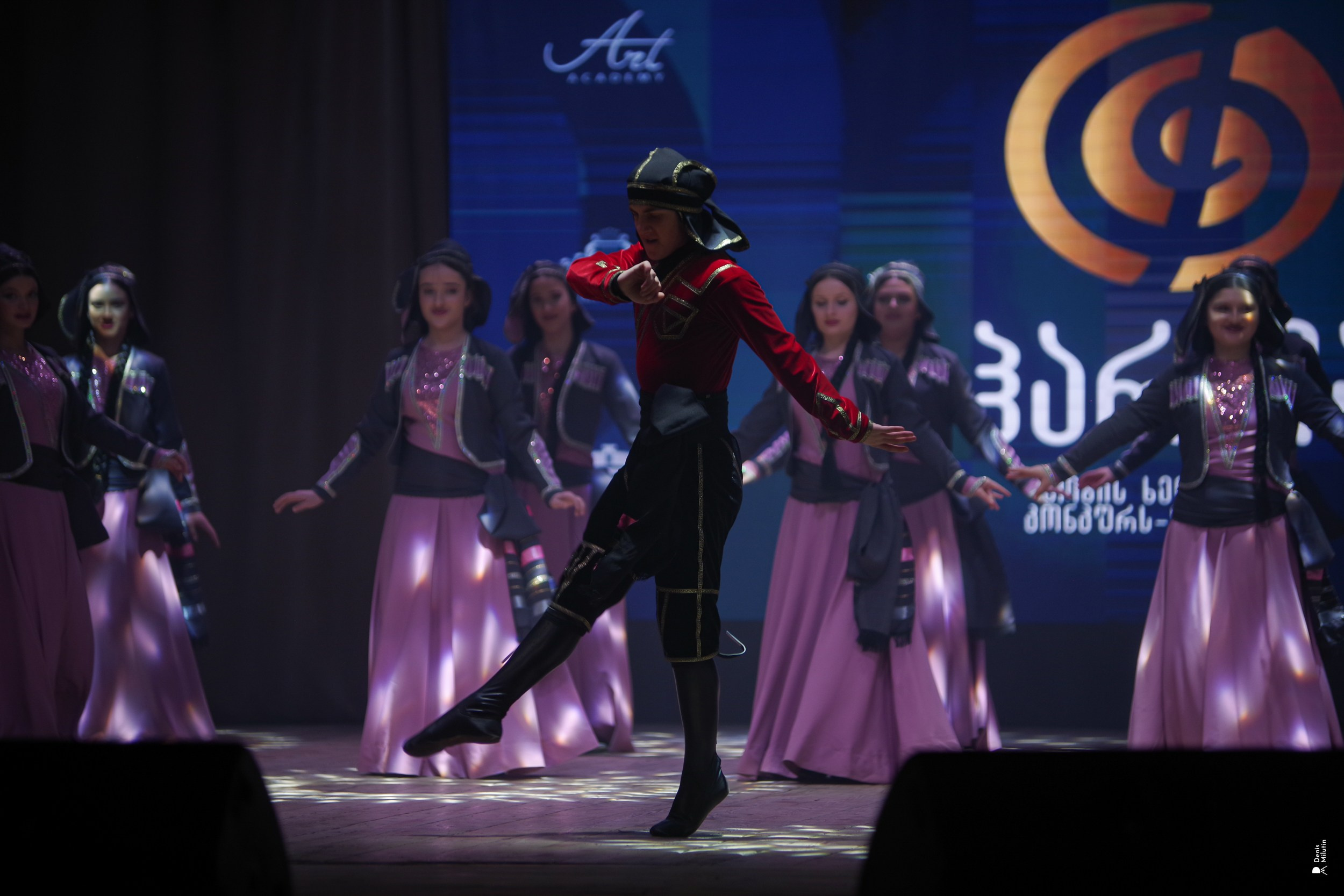 Танцы в Хоби. Портретный фотограф Денис Милютин