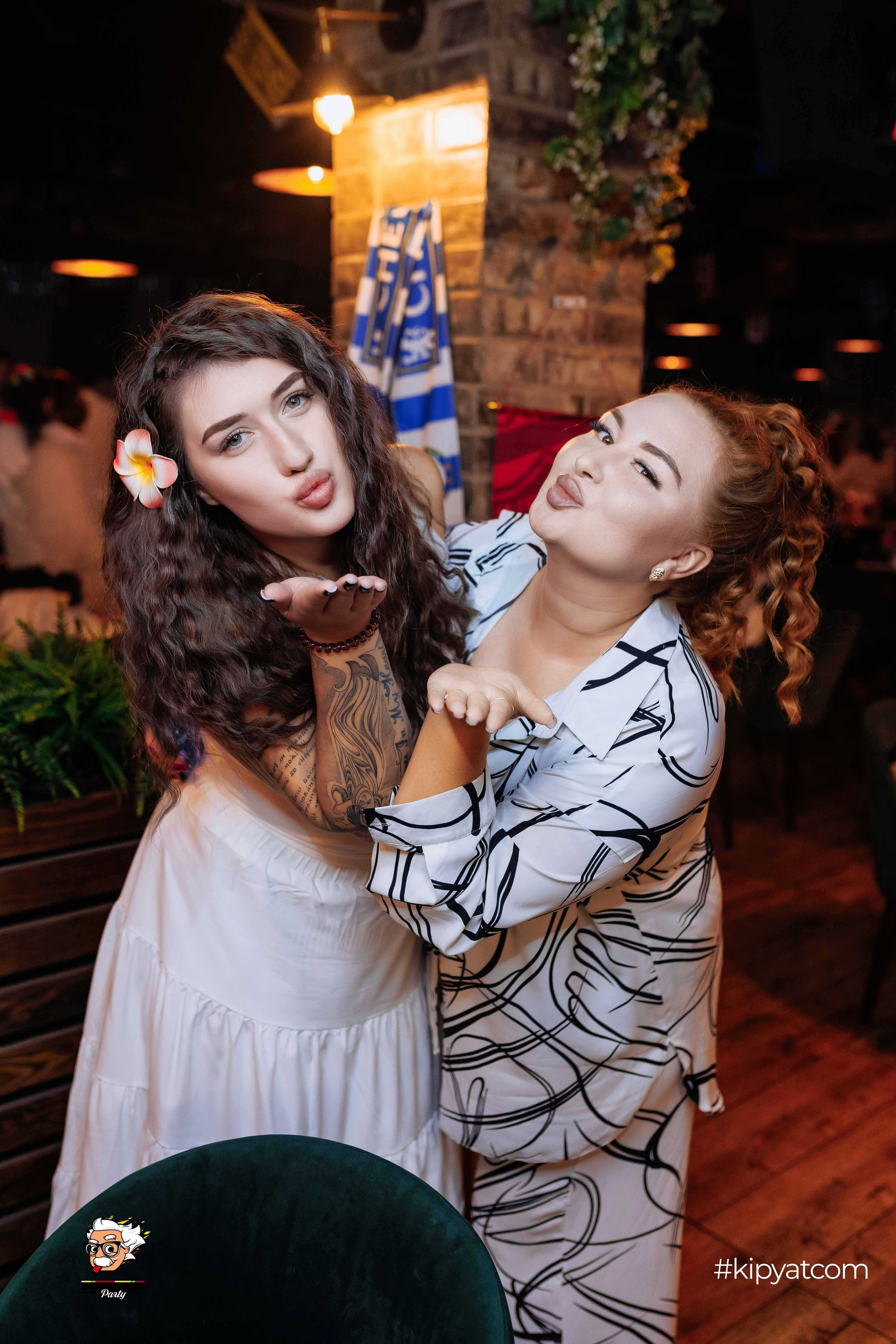 Эйнштейн Party